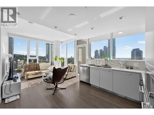 1110 - 567 CLARKE ROAD, Coquitlam 3