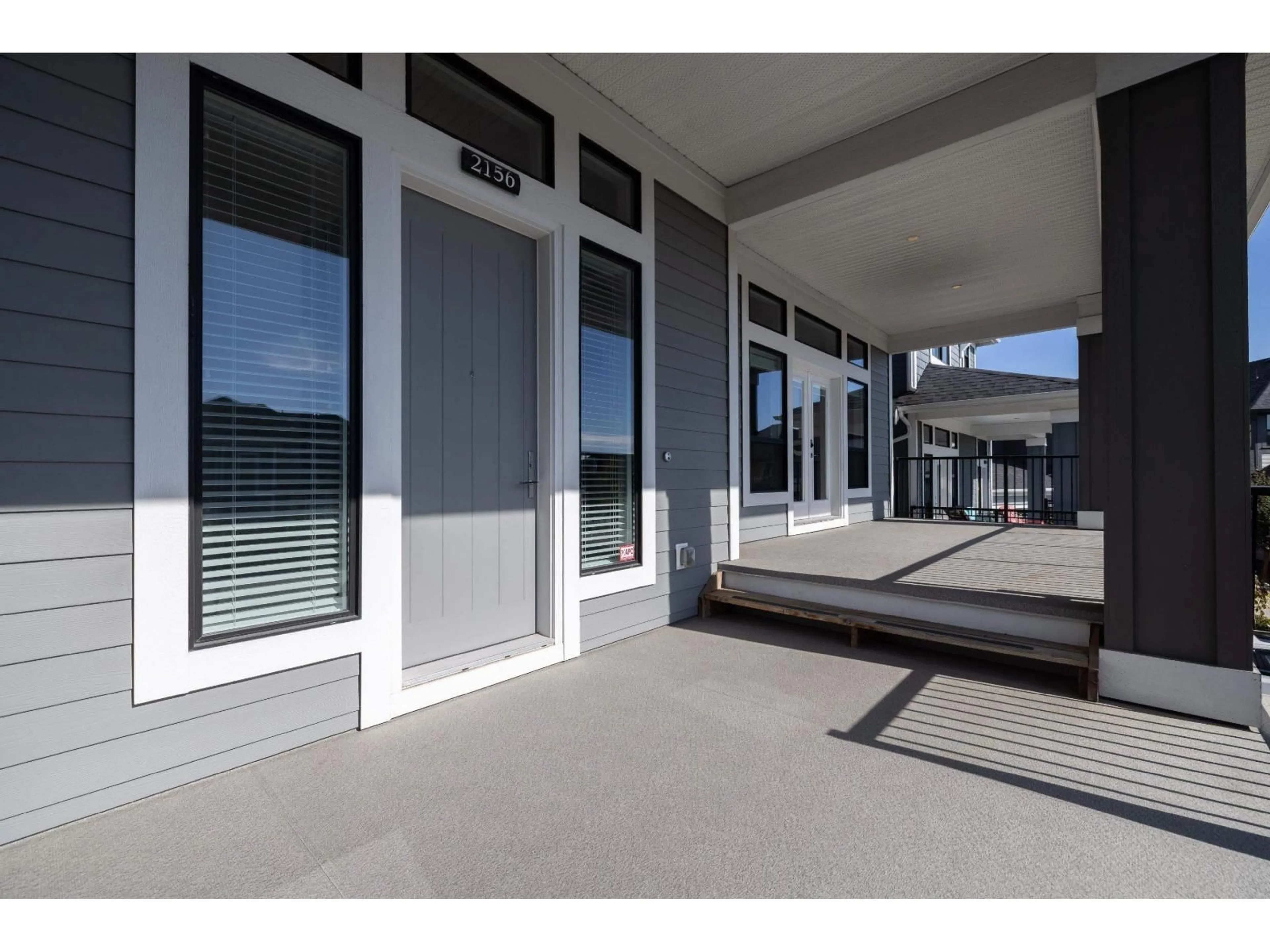 Indoor foyer for 2156 167 STREET, Surrey British Columbia V3Z9X9