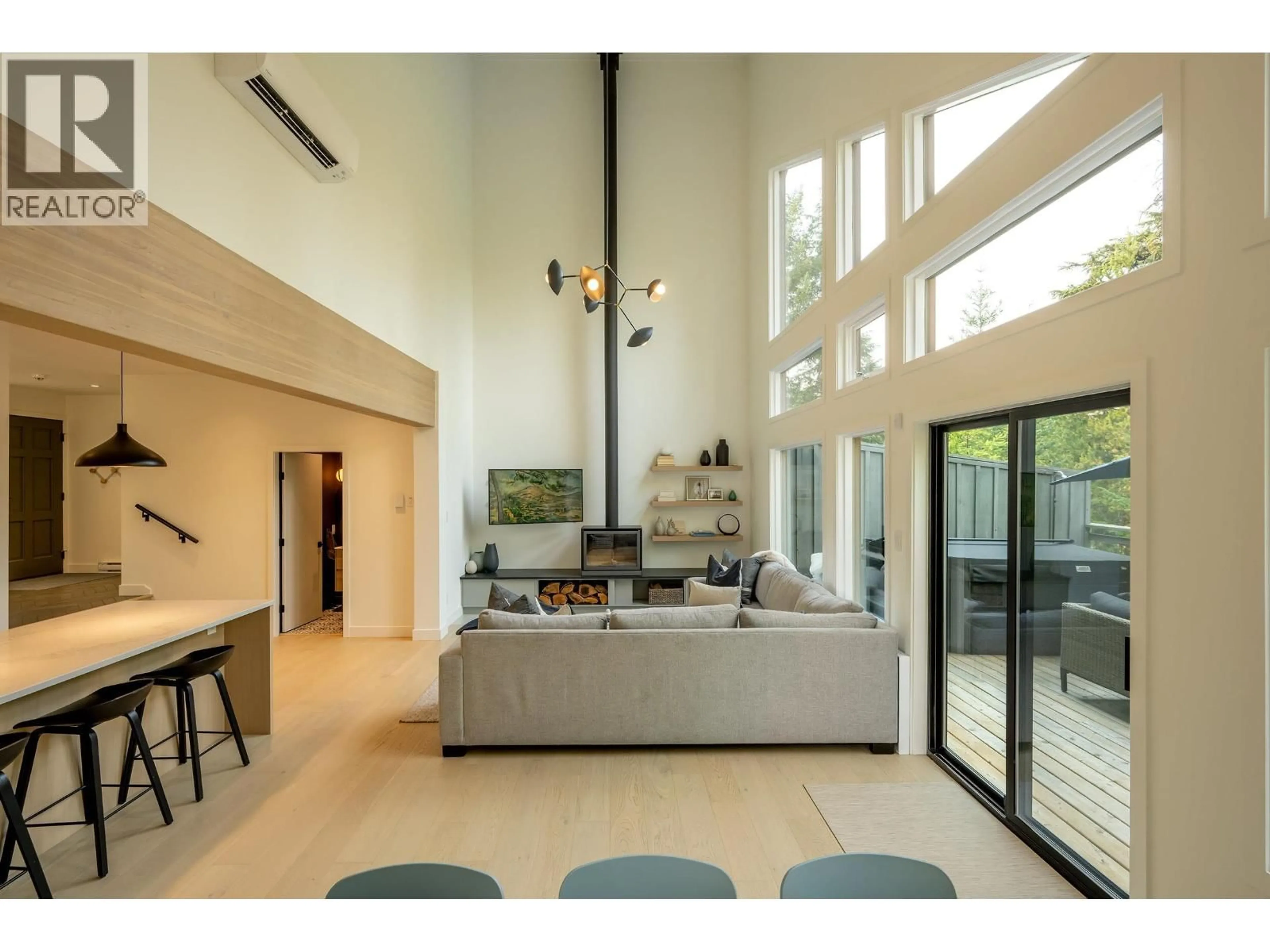 Living room with furniture, unknown for 6260 EAGLE DRIVE, Whistler British Columbia V8E0C7