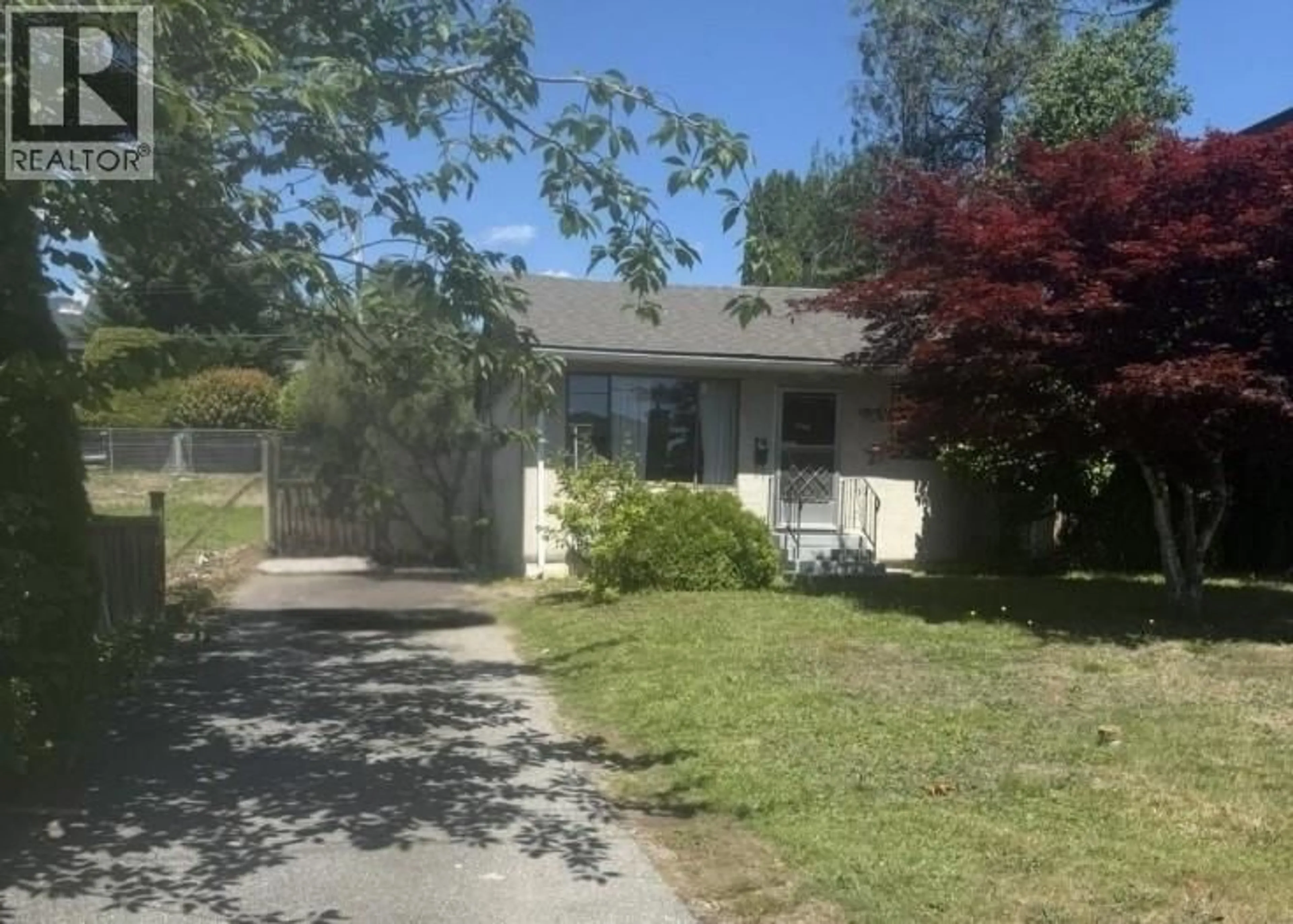 Unknown for 446 16TH STREET, North Vancouver British Columbia V7L2T5