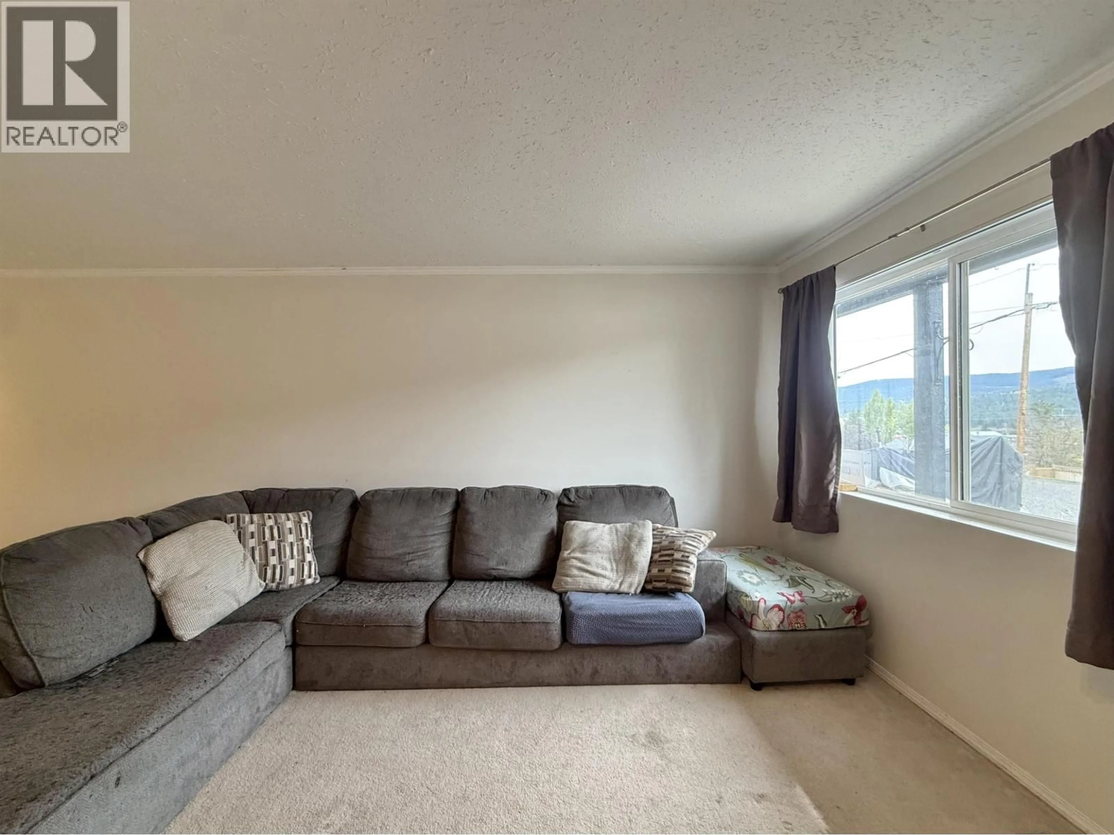 A pic of a room for 2 - 1164 SECOND AVENUE, Williams Lake British Columbia V2G1X8