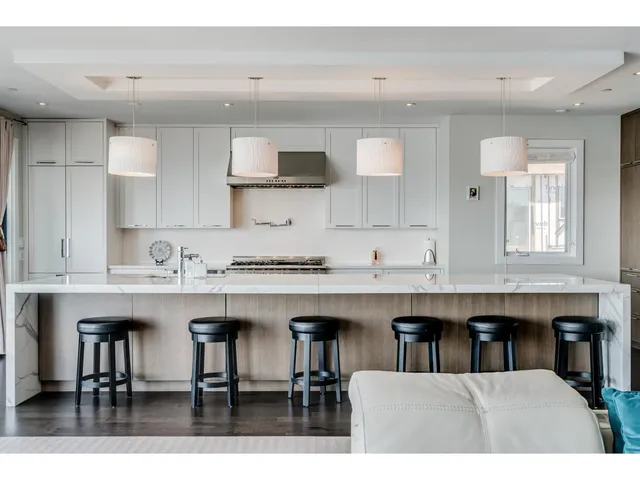 14495 MARINE DRIVE, White Rock 5
