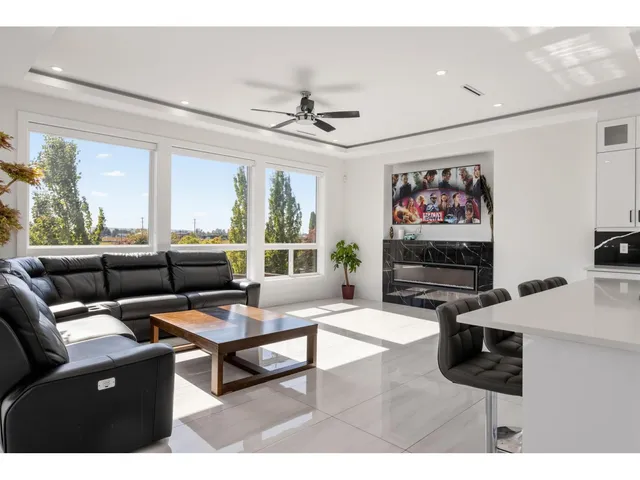 17018 57 AVENUE, Surrey 4