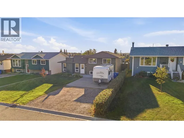 9008 87 STREET, Fort St. John 3