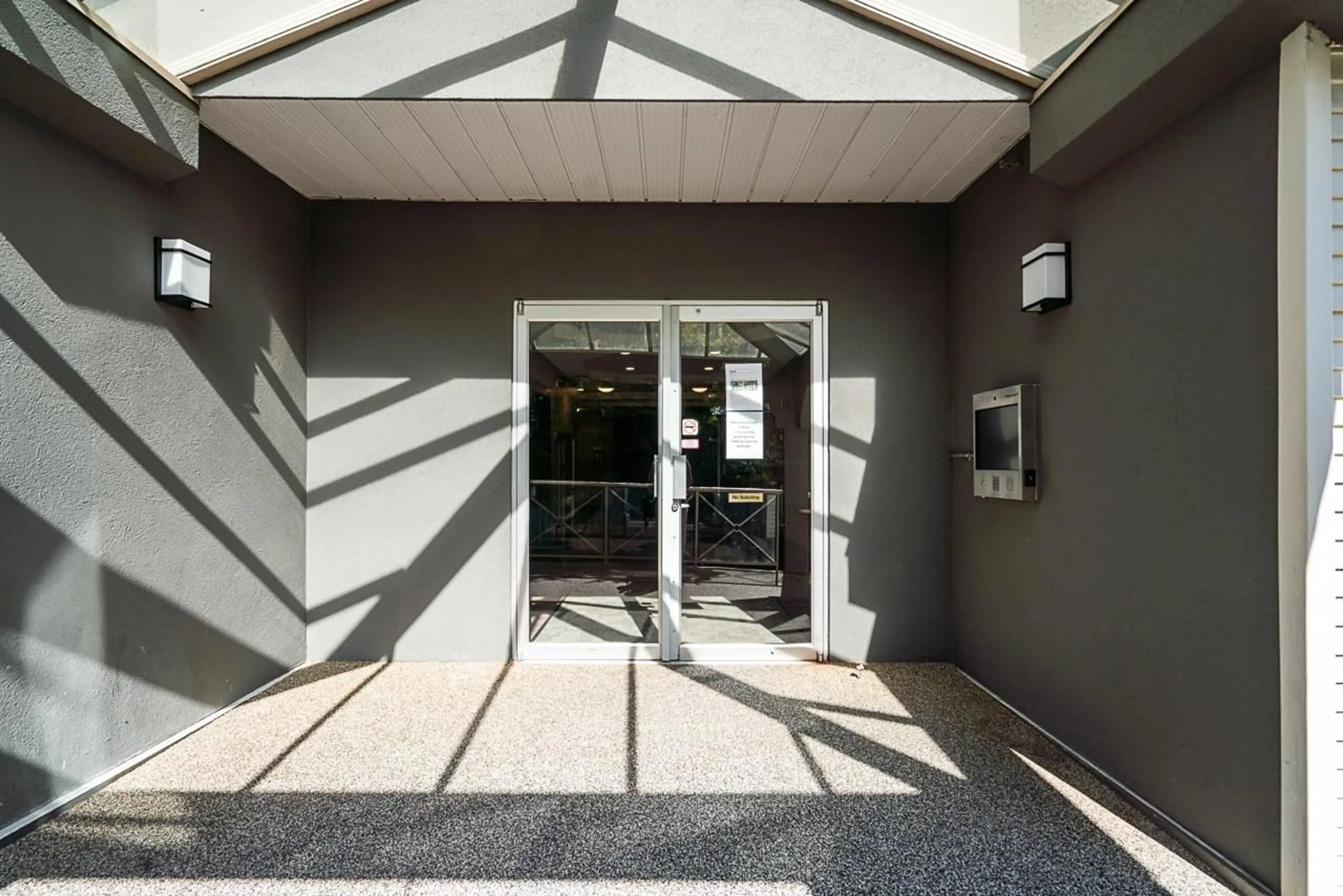 Indoor foyer for 304 - 5489 201 STREET, Langley British Columbia V3A1P8