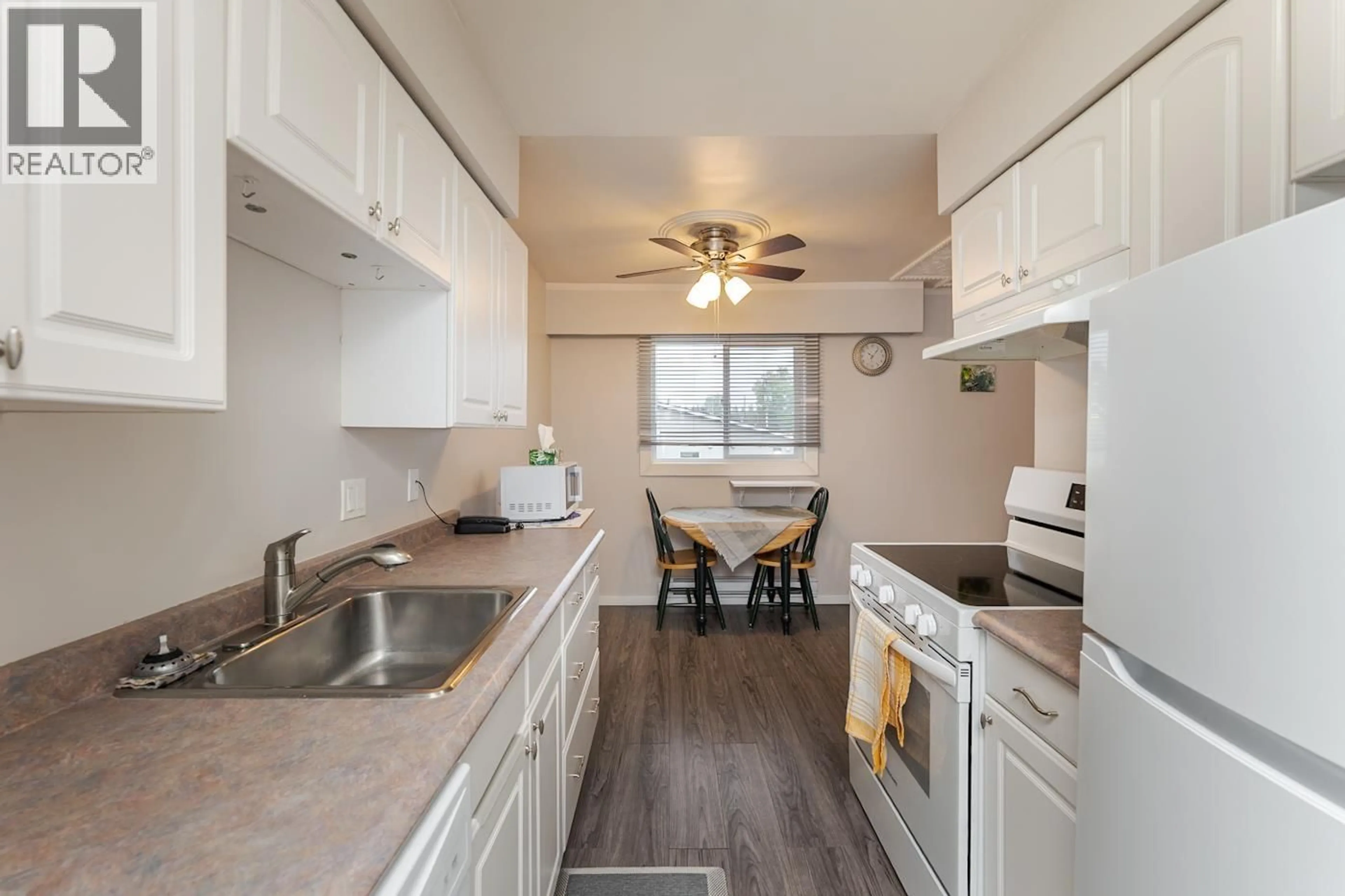 Standard kitchen, unknown for 106 - 1654 10TH AVENUE, Prince George British Columbia V2L3S4
