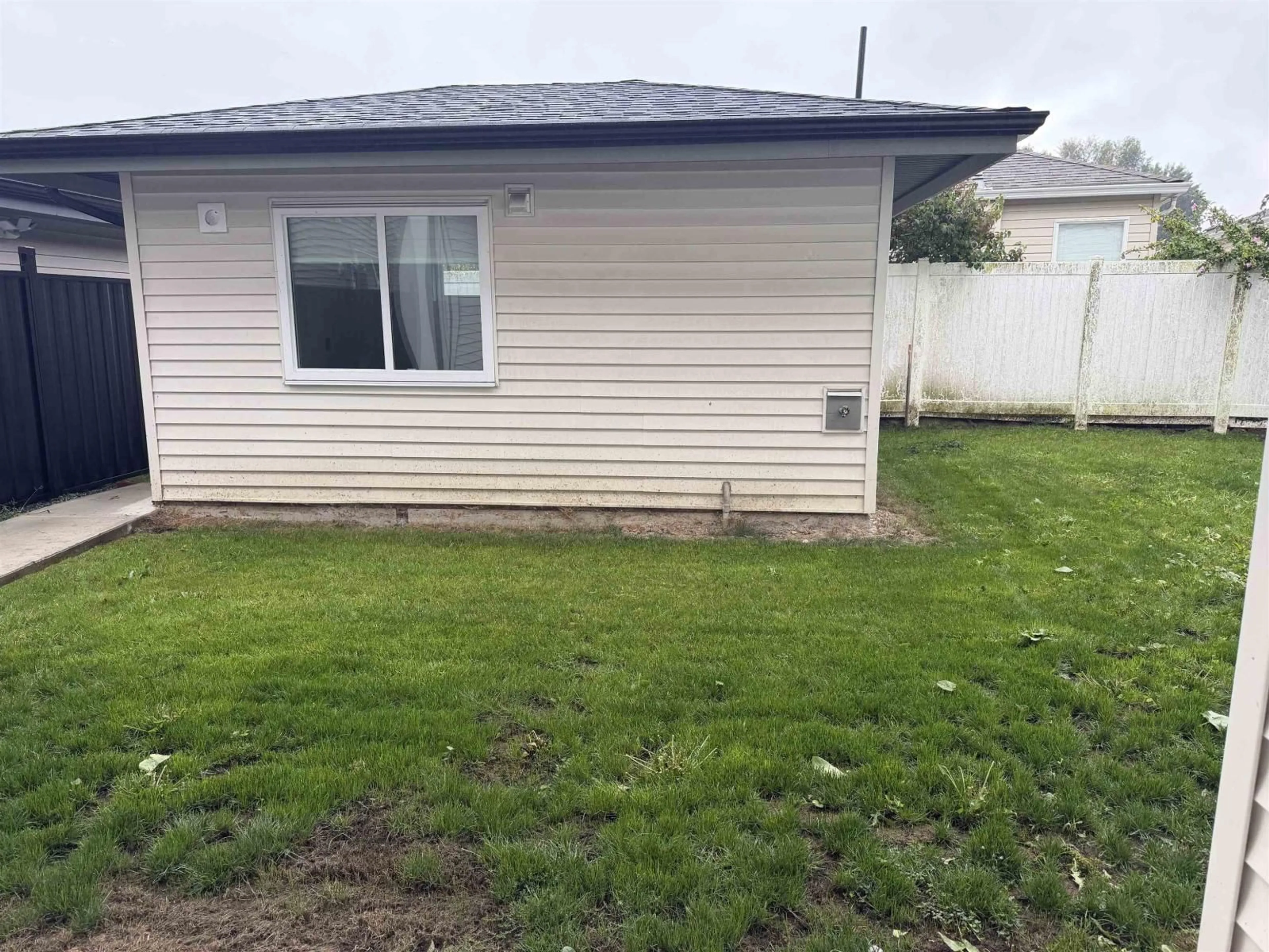 Shed for 46070 SOUTHLANDS CRESCENT, Chilliwack British Columbia V2P1B1