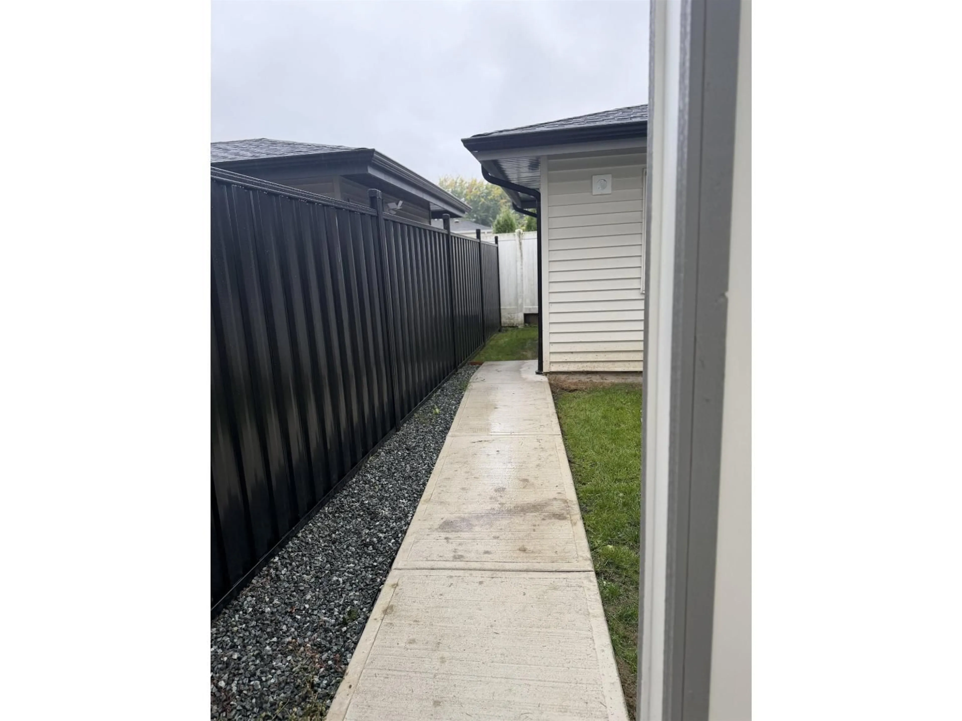 Shed for 46070 SOUTHLANDS CRESCENT, Chilliwack British Columbia V2P1B1