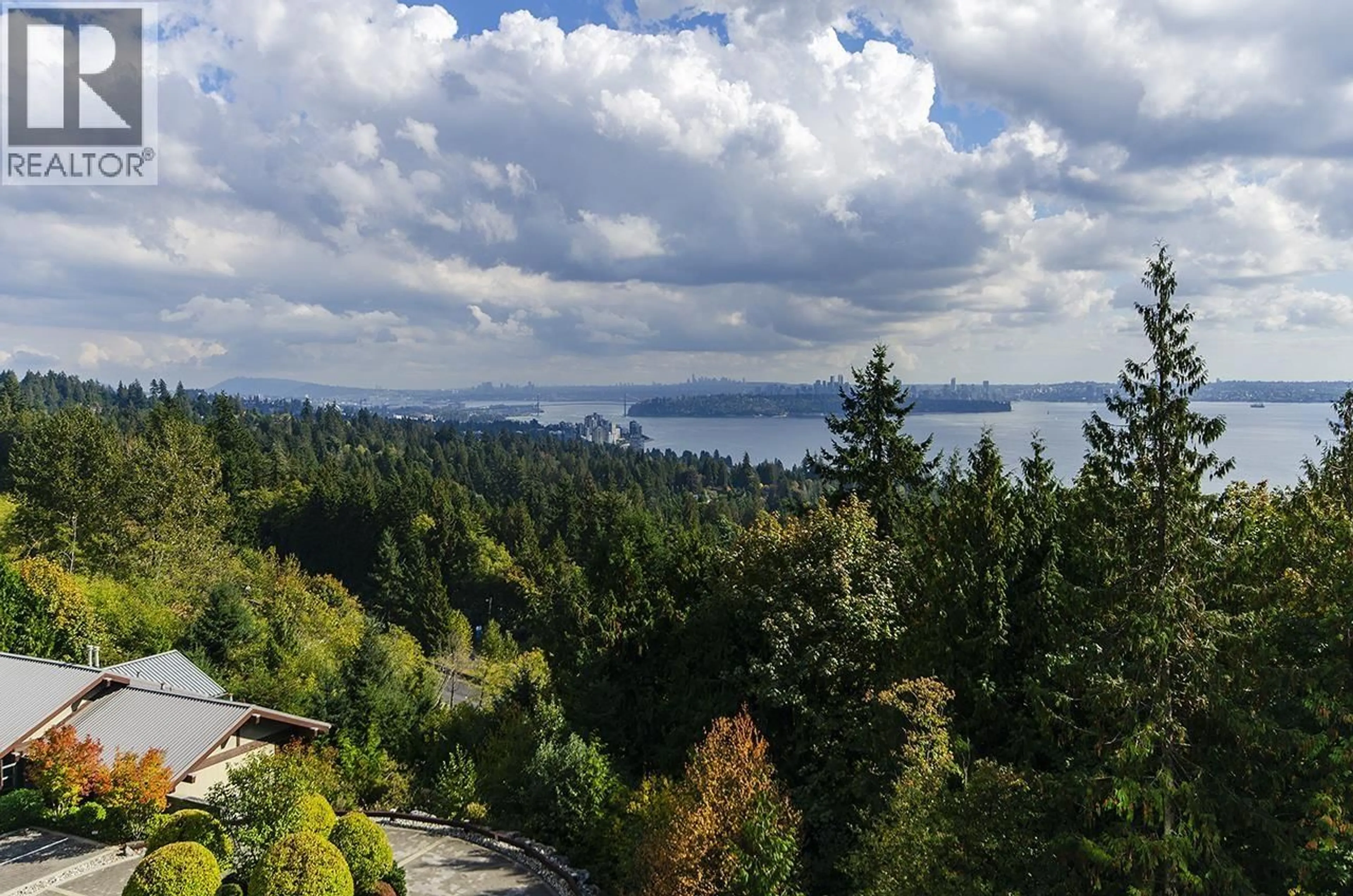 Unknown for 801 - 3335 CYPRESS PLACE, West Vancouver British Columbia V7S3J8