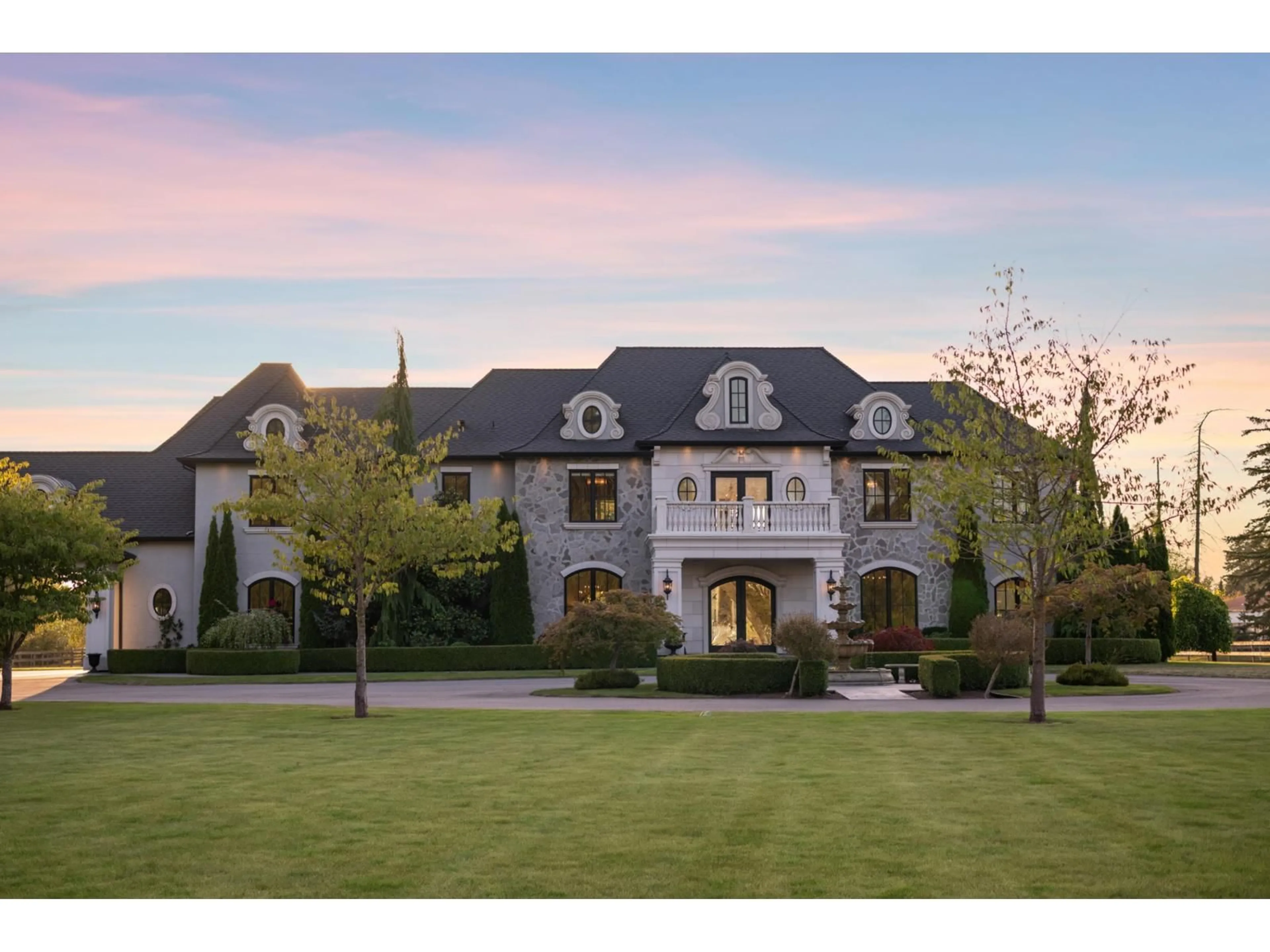 Home with brick exterior material, street for 687 204TH STREET, Langley British Columbia V2Z1V5