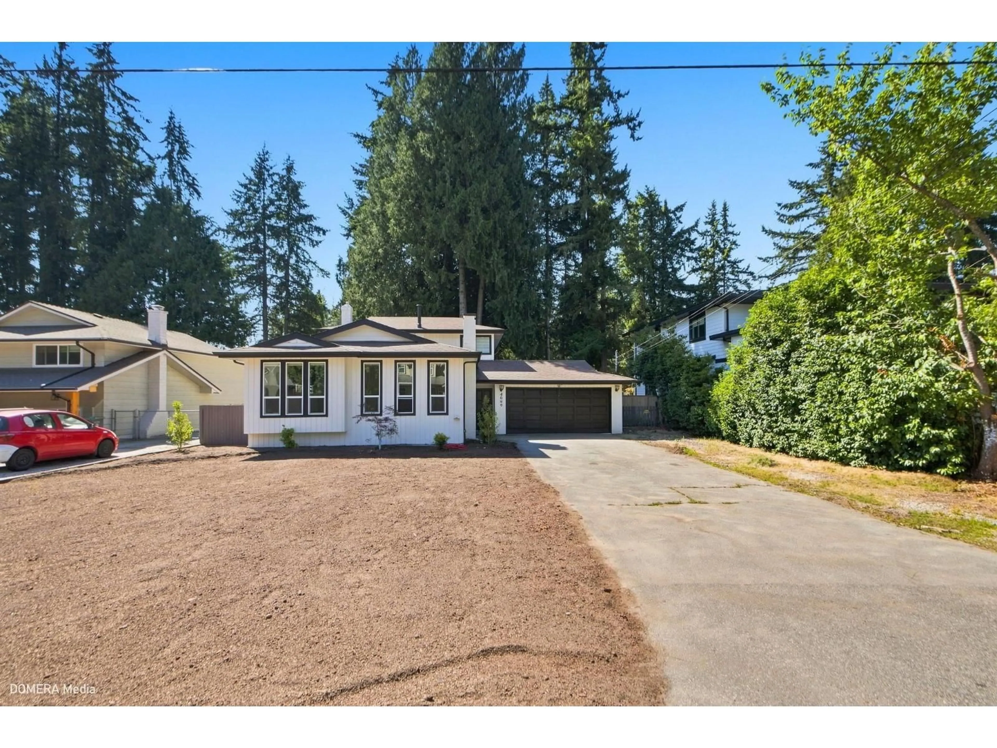 A pic from outside/outdoor area/front of a property/back of a property/a pic from drone, street for 4099 207 STREET, Langley British Columbia V3A2E2