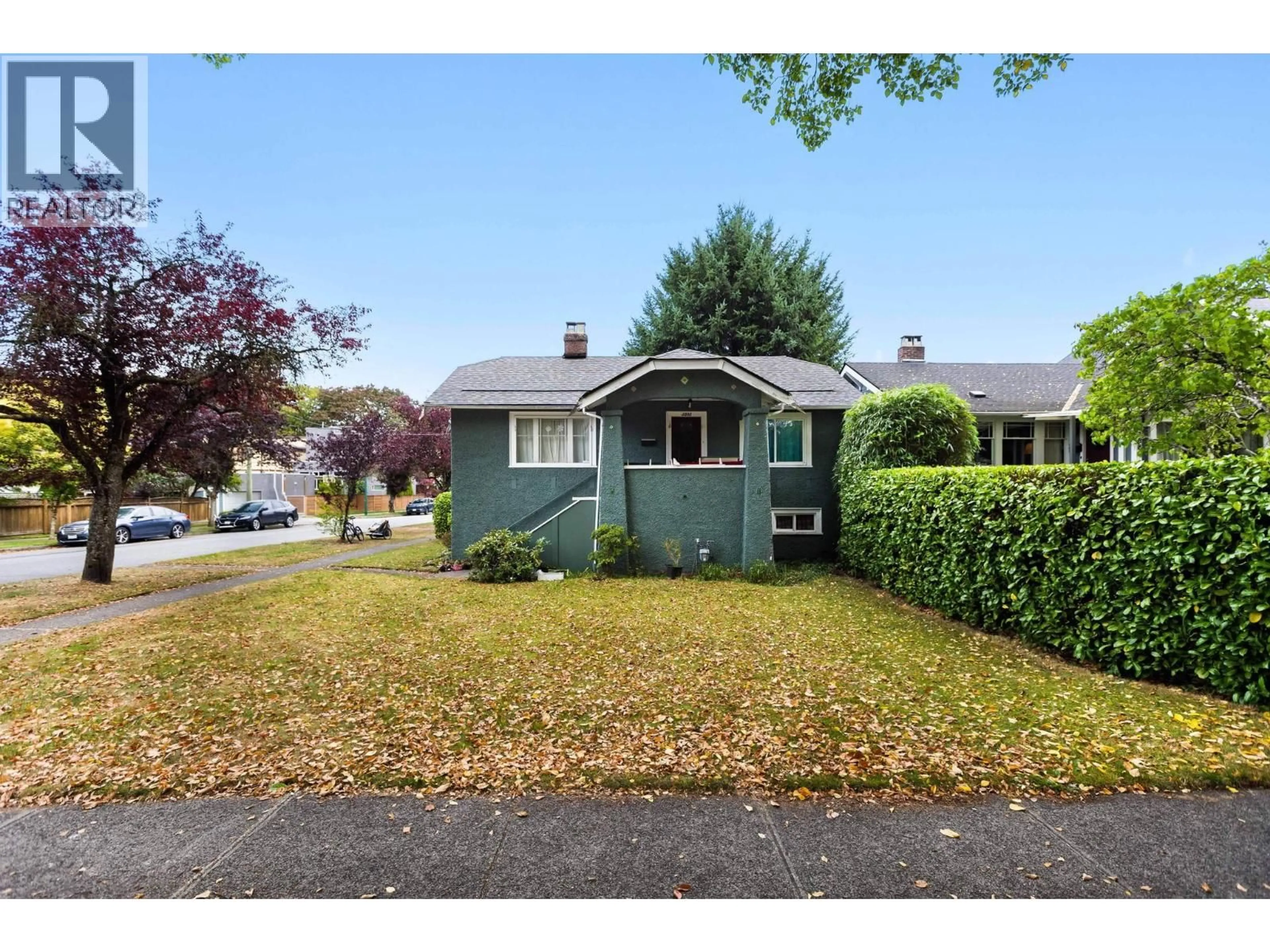 Unknown for 3895 20TH AVENUE, Vancouver British Columbia V6S1G1