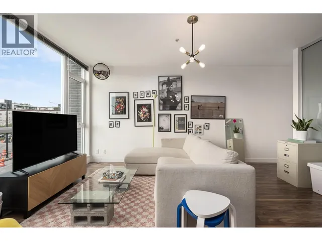 208 - 2511 QUEBEC STREET, Vancouver 3