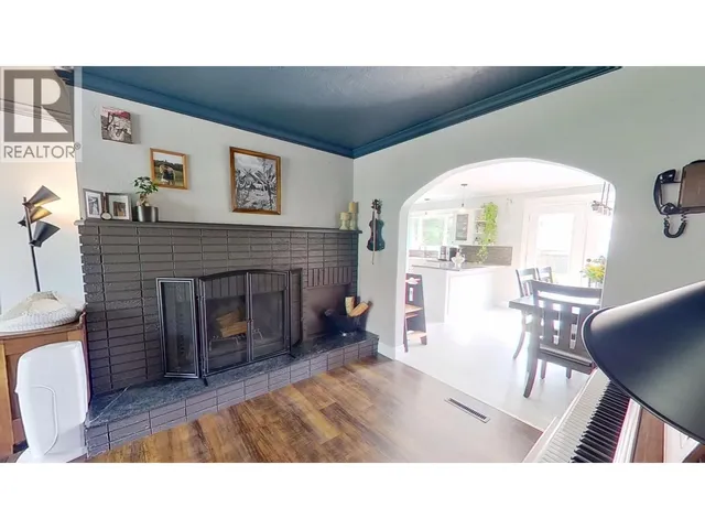 10411 110 AVENUE, Fort St. John 5