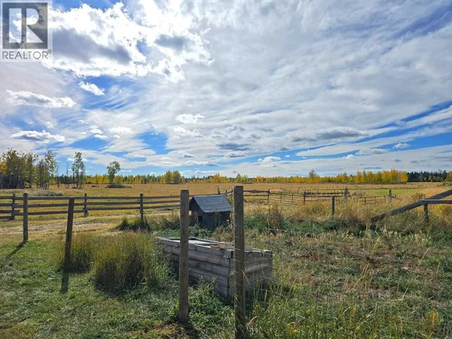 495 JACKPINE ROAD, 150 Mile House 3