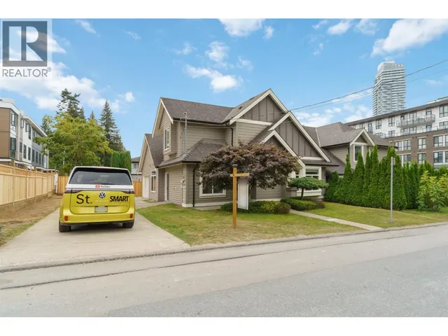 702 GROVER AVENUE, Coquitlam 2
