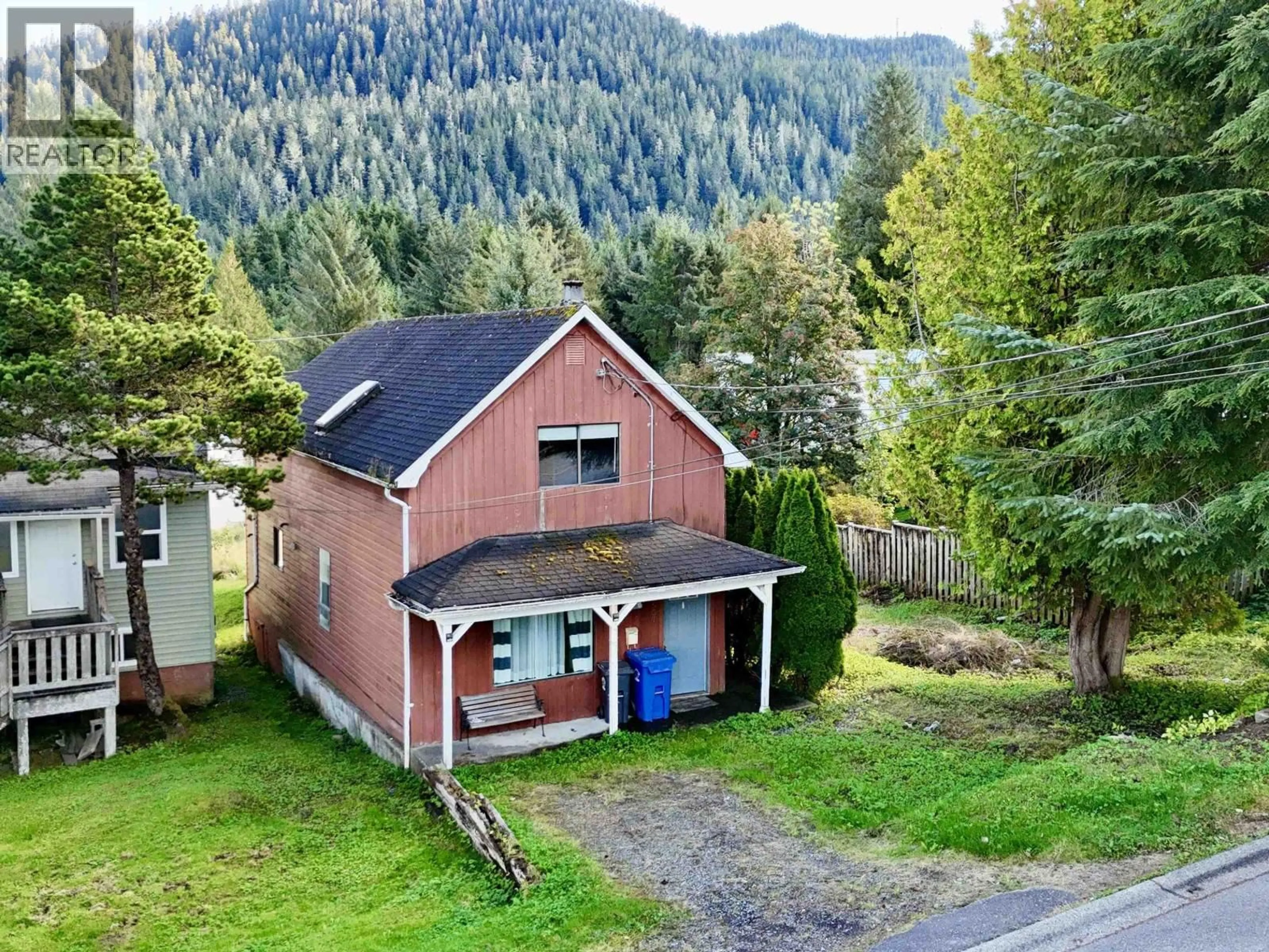 A pic from outside/outdoor area/front of a property/back of a property/a pic from drone, unknown for 537 9TH AVENUE, Prince Rupert British Columbia V8J2S9