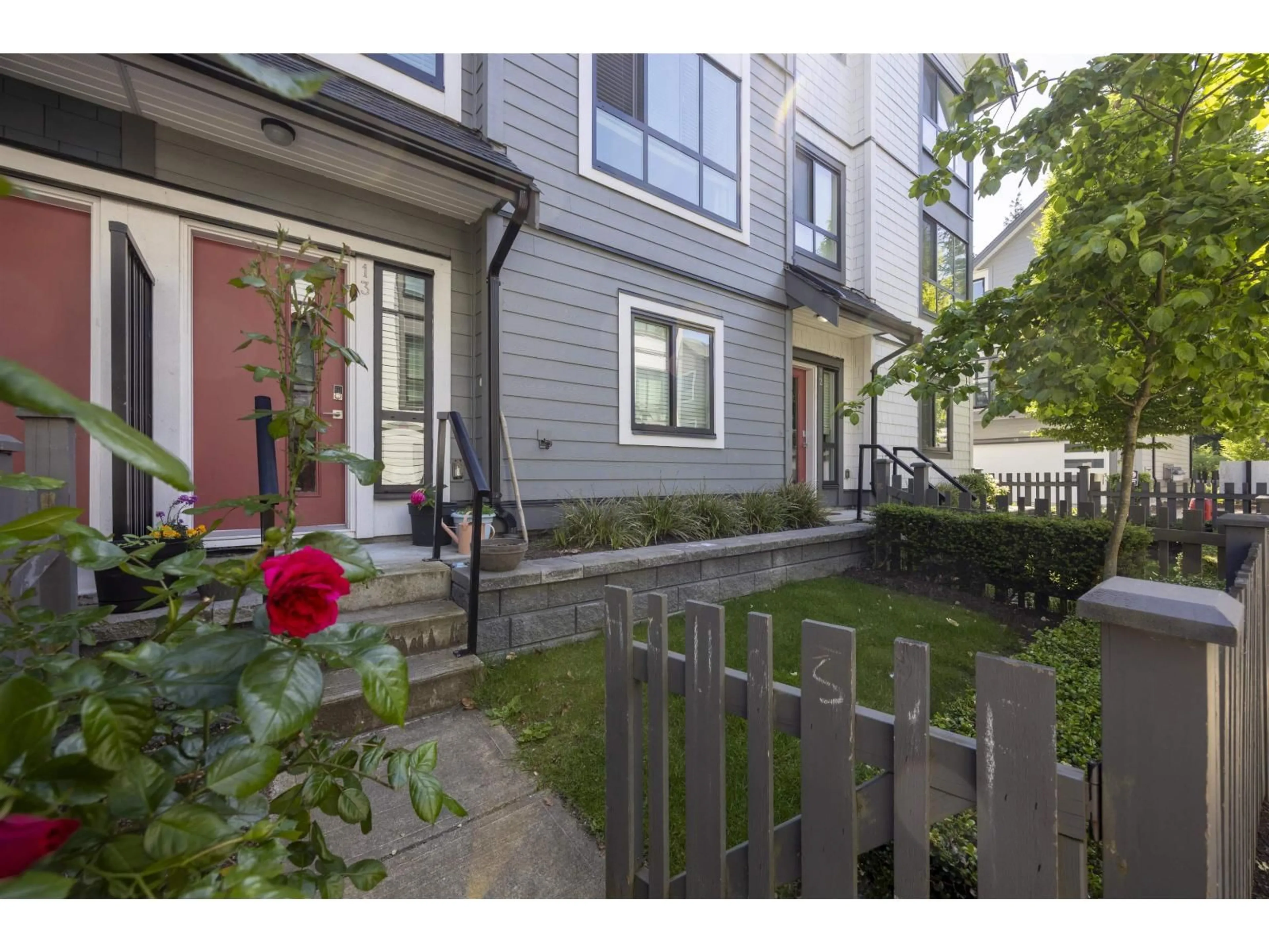 Patio, street for 13 - 16760 25 AVENUE, Surrey British Columbia V3Z0W4