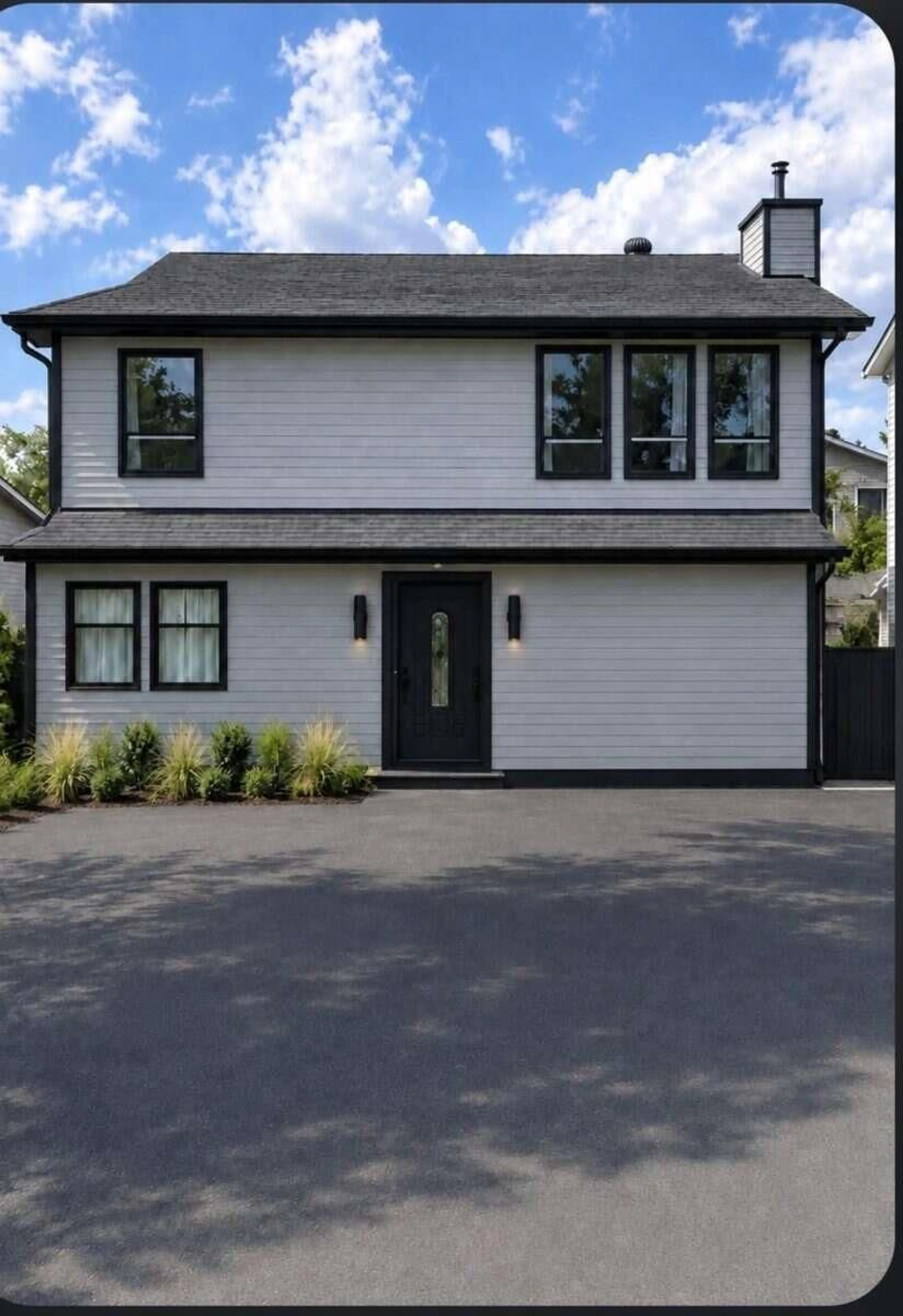 Home with vinyl exterior material, street for 12809 114 AVENUE, Surrey British Columbia V3R2L2