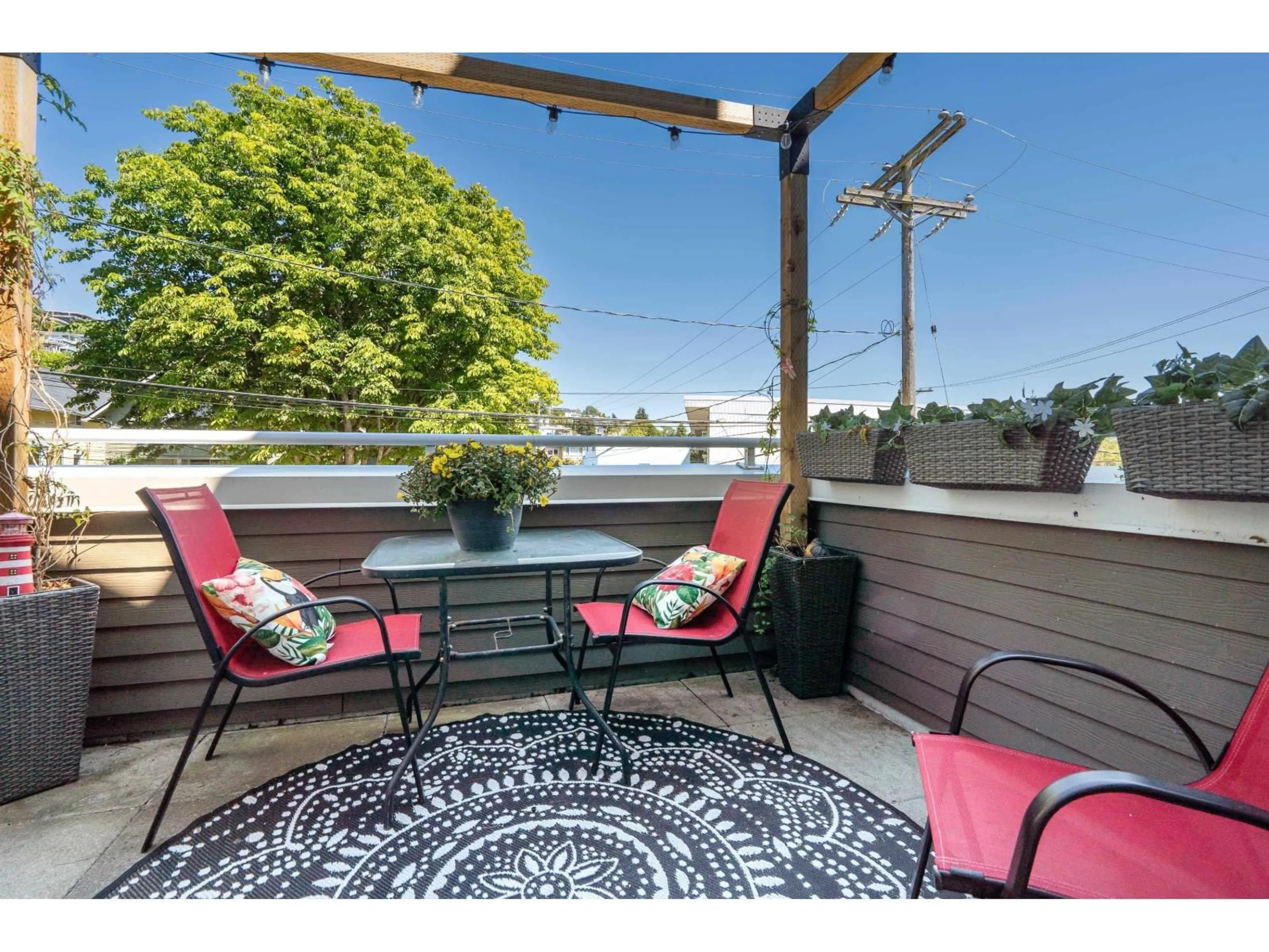 Patio, water/lake/river/ocean view for 1107 ELM STREET, White Rock British Columbia V4B1C1