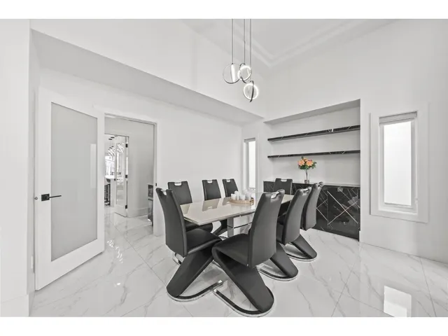 15079 67 AVENUE, Surrey 5