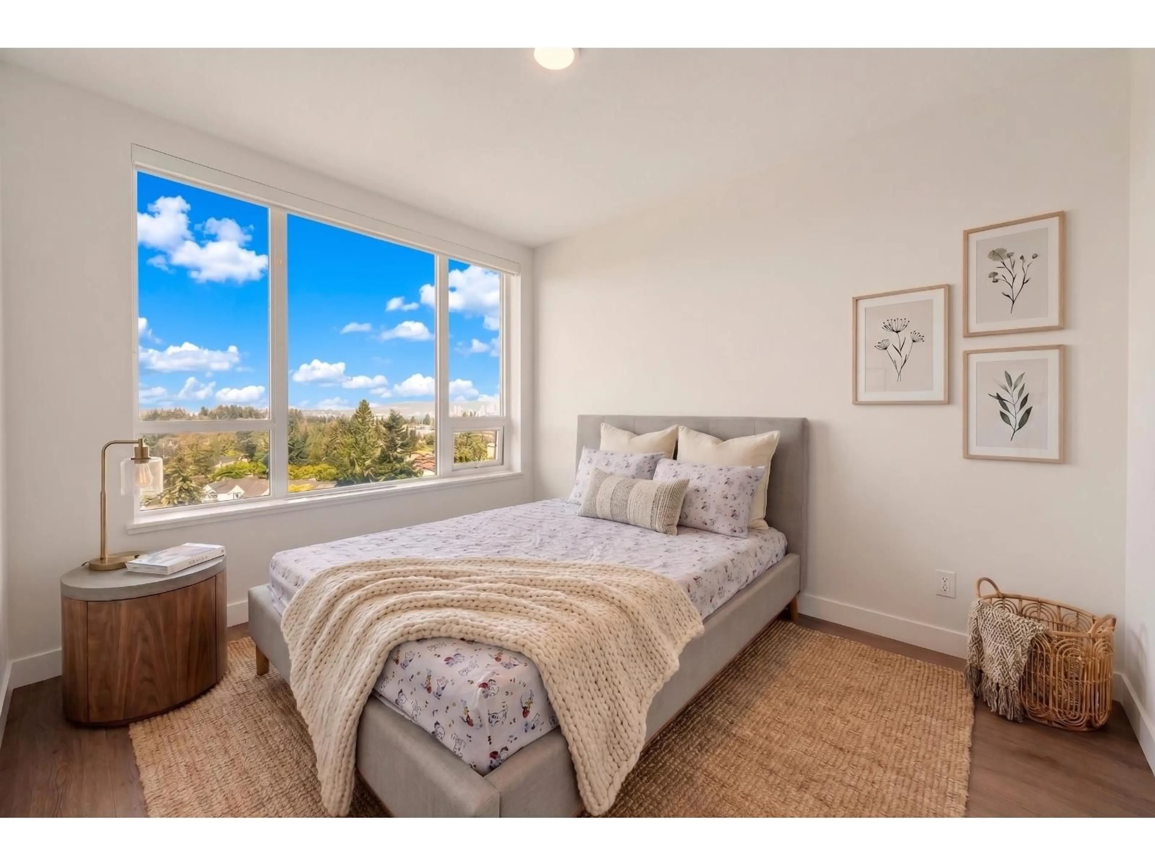 Bedroom with bed, unknown for 1107 - 13359 OLD YALE ROAD, Surrey British Columbia V3T0S4