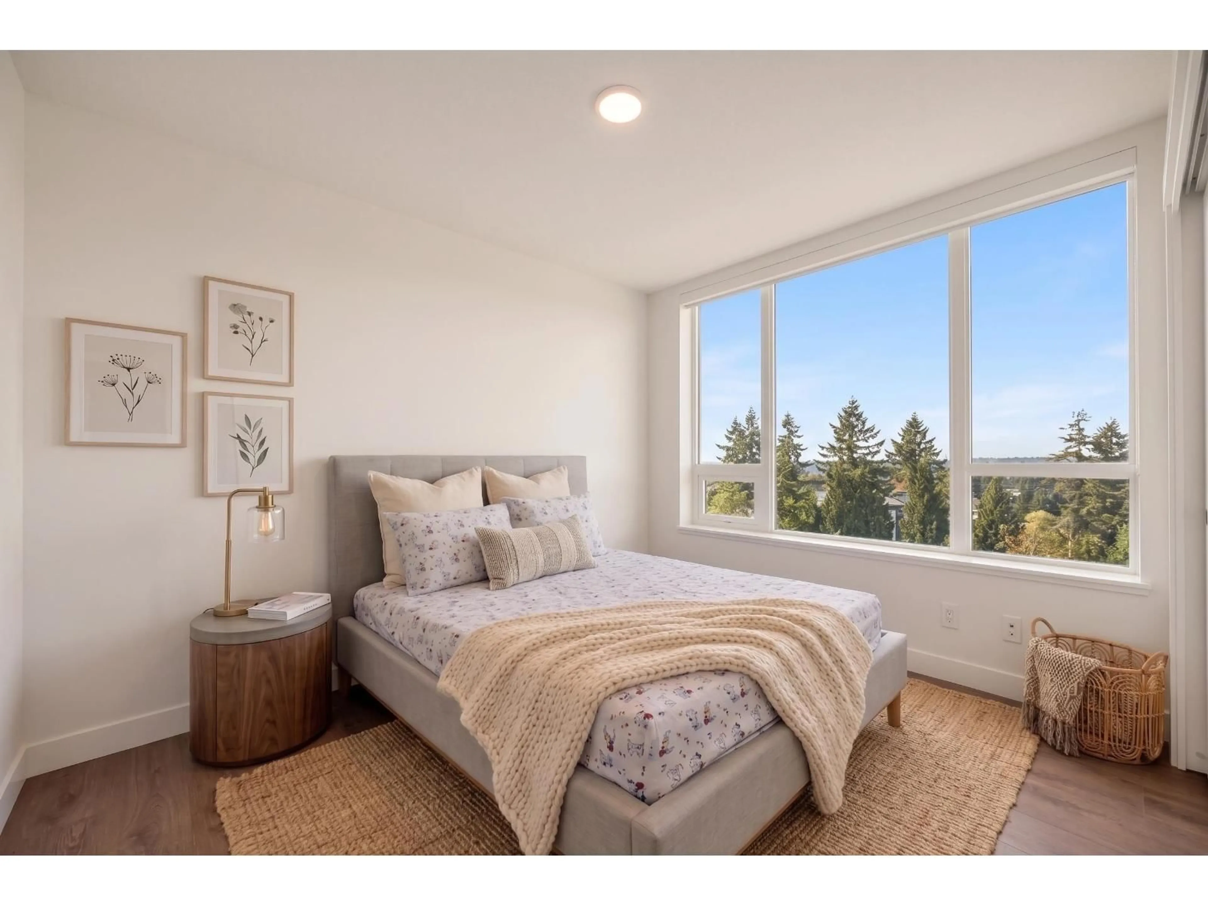 Bedroom with bed, unknown for 1107 - 13359 OLD YALE ROAD, Surrey British Columbia V3T0S4