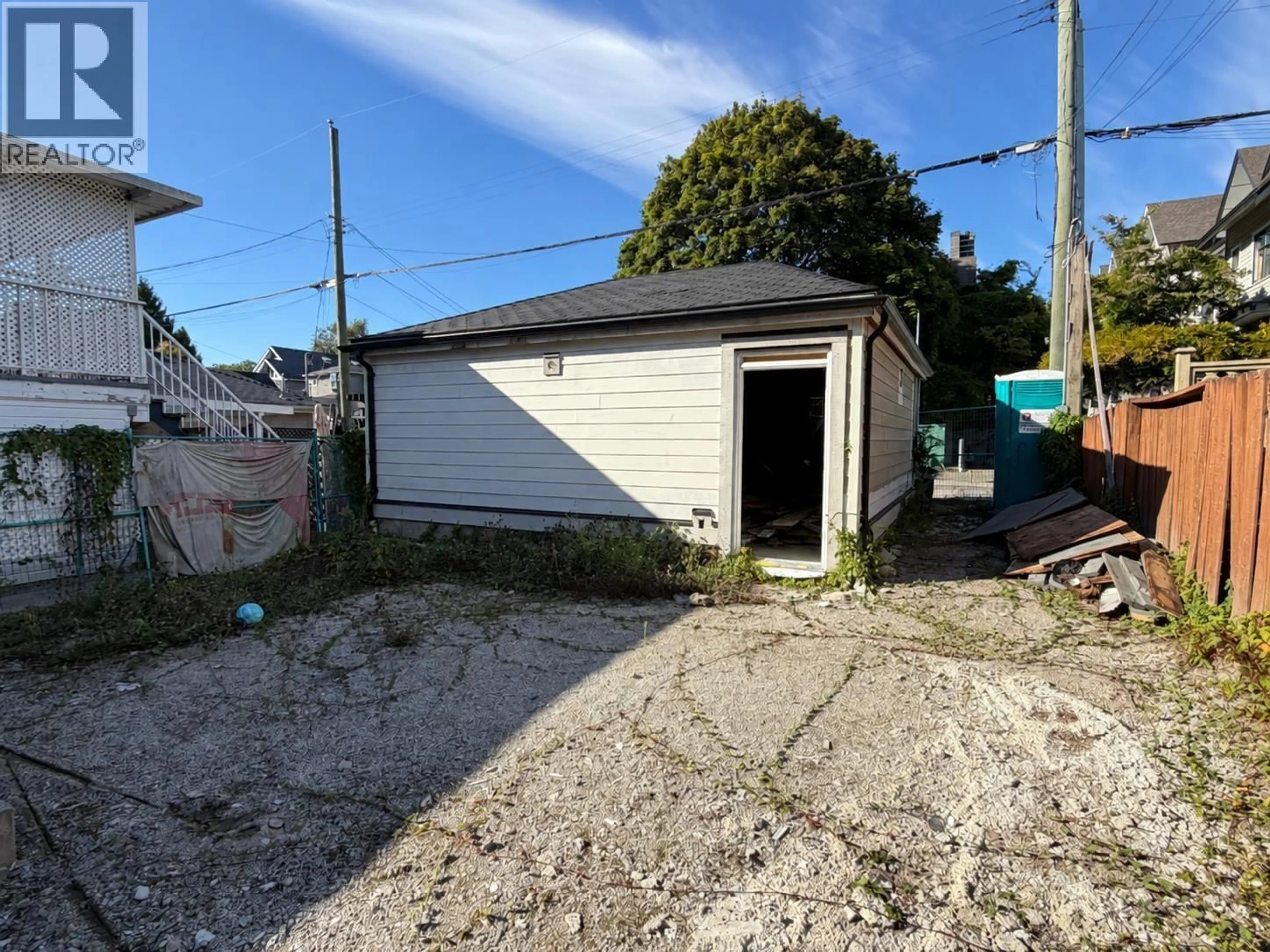 Shed for 2911 34TH AVENUE, Vancouver British Columbia V6N2J9