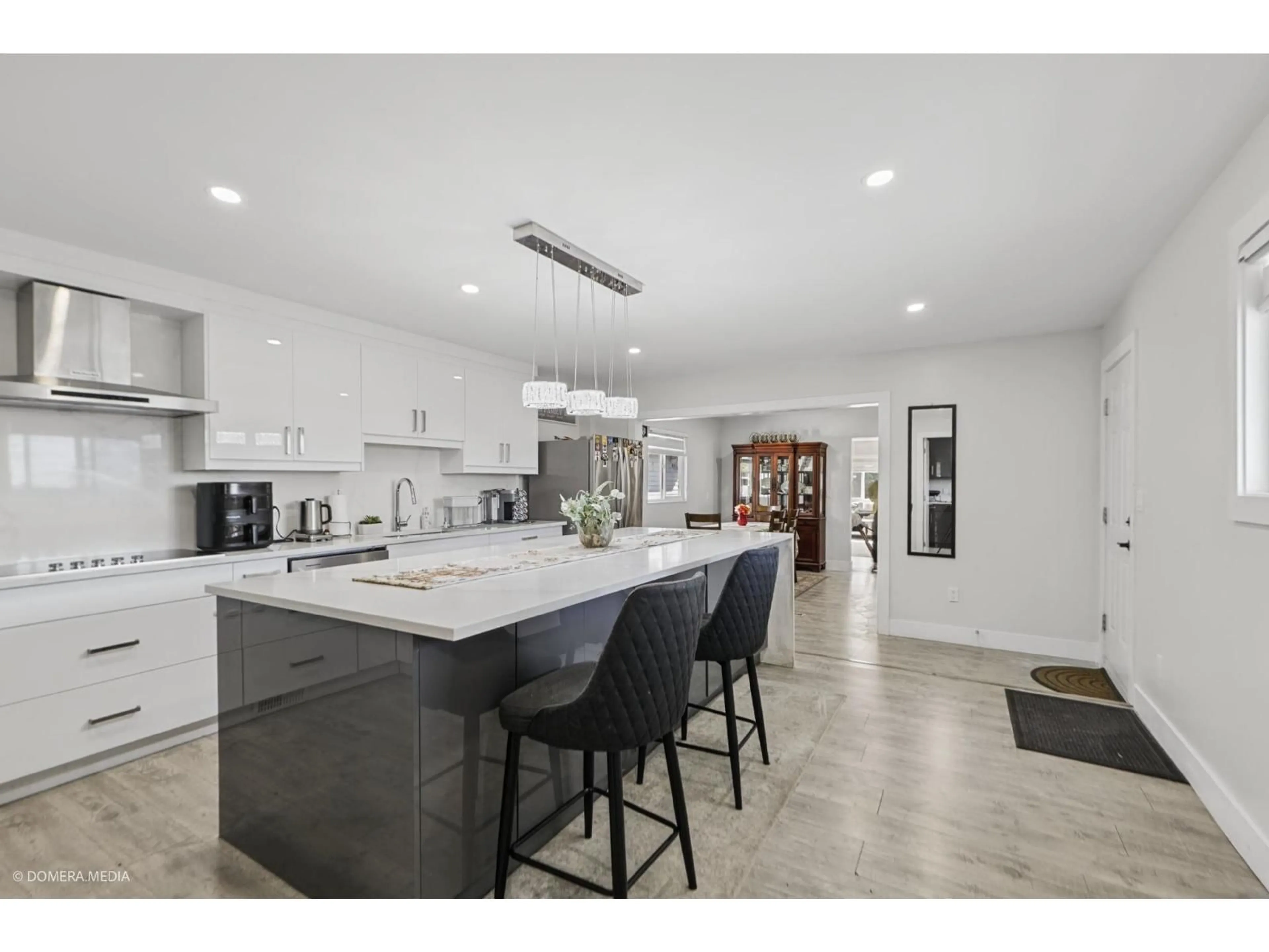 Open concept kitchen, ceramic/tile floor for 15063 84TH AVENUE, Surrey British Columbia V3S2M8
