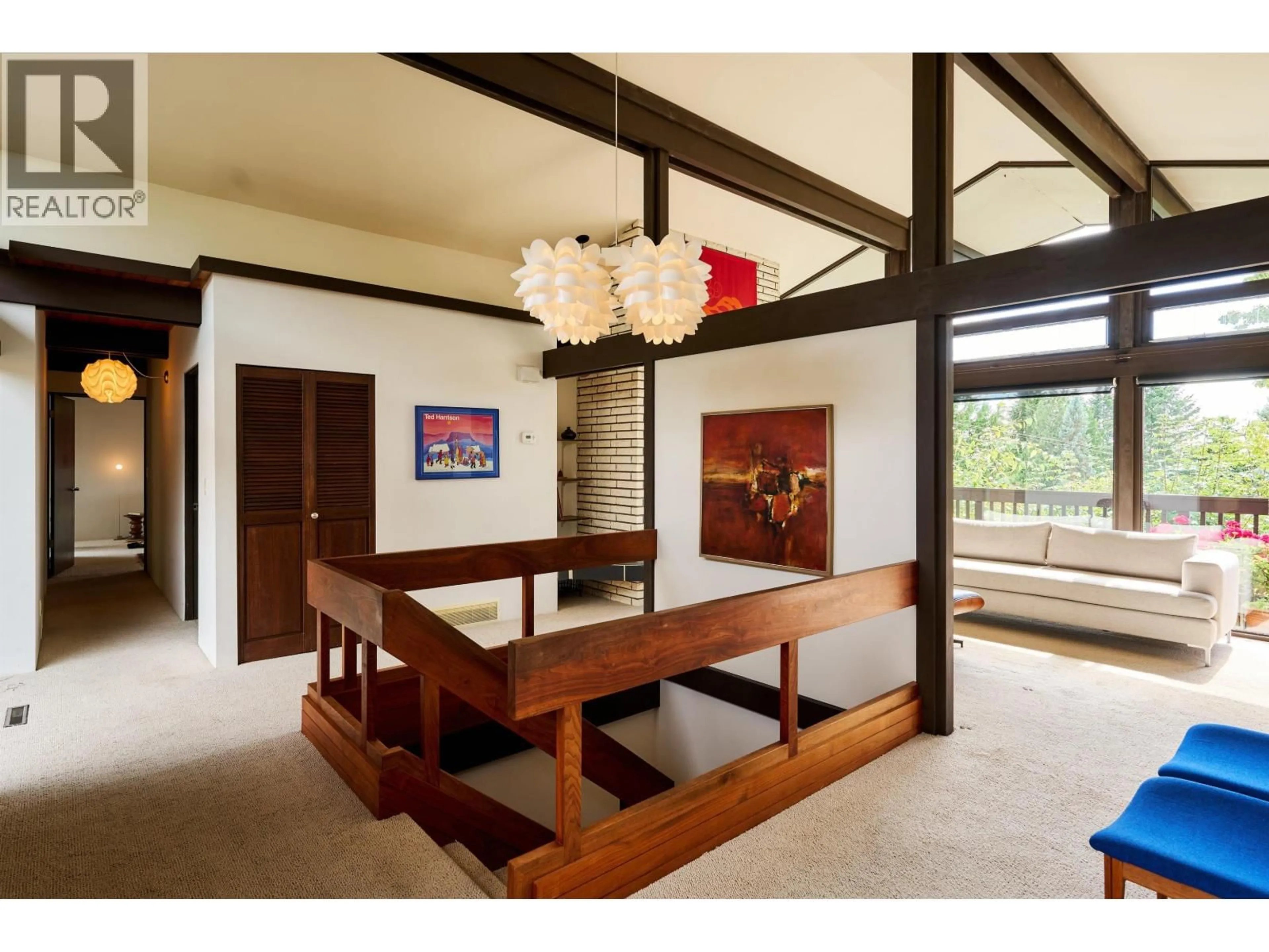 Dining room, wood/laminate floor for 3959 PROSPECT ROAD, North Vancouver British Columbia V7N3L6