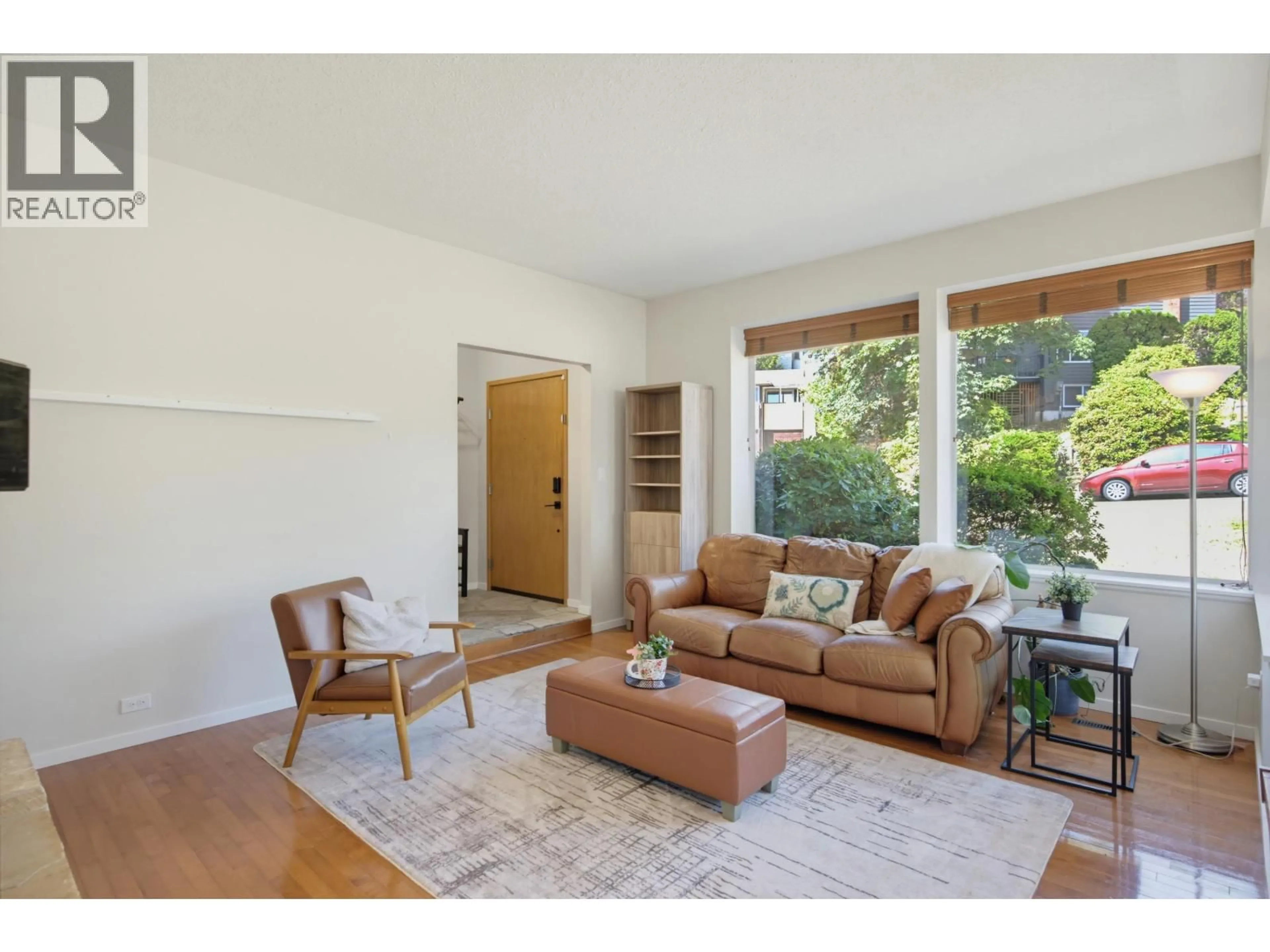 Living room with furniture, unknown for 2550 PEREGRINE PLACE, Coquitlam British Columbia V3E2C4