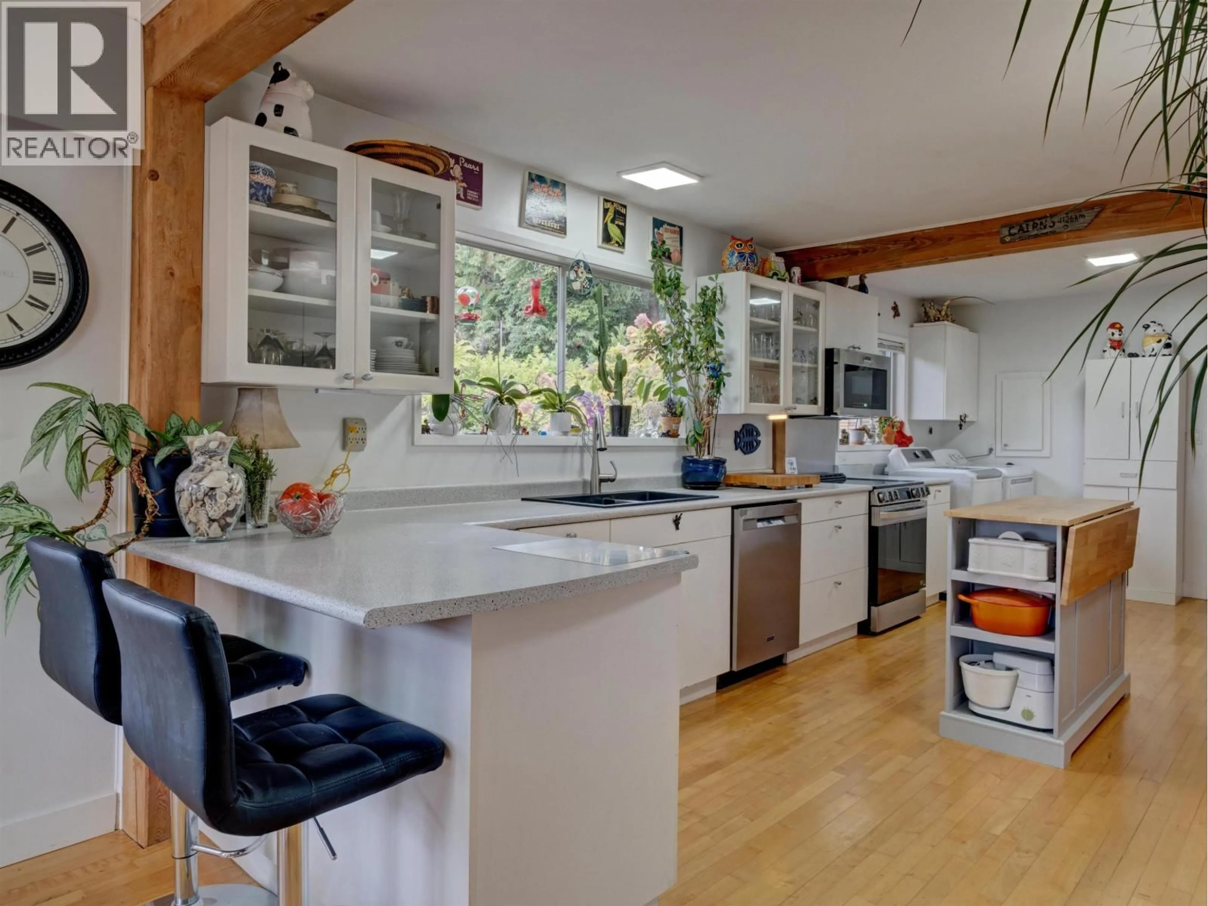 Open concept kitchen, unknown for 5206 RADCLIFFE ROAD, Sechelt British Columbia V7Z0C1
