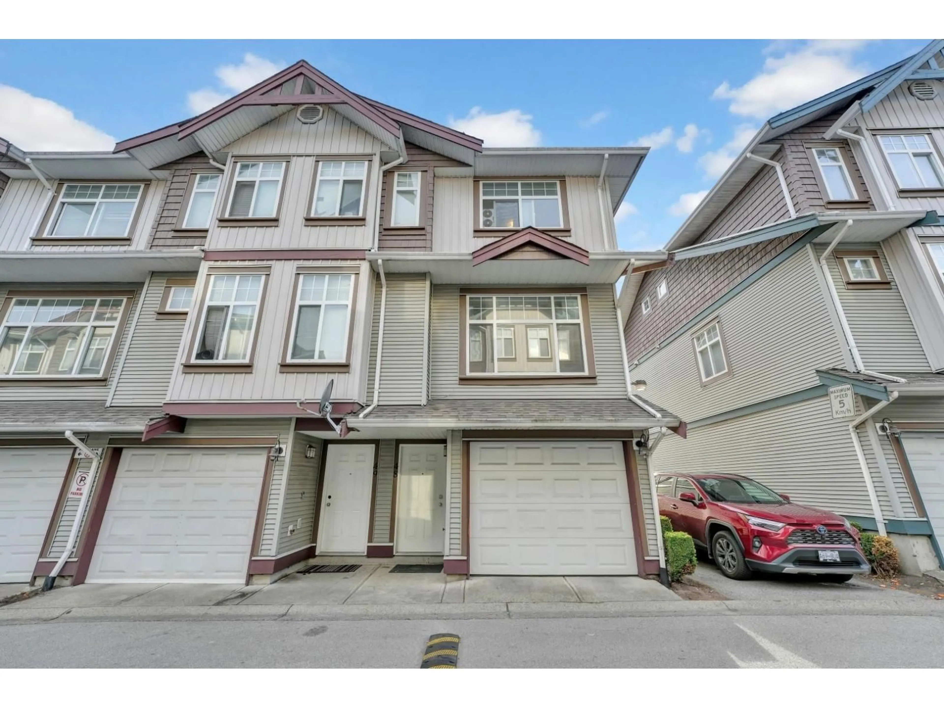 Unknown for 48 - 12585 72 AVENUE, Surrey British Columbia V3W1R9