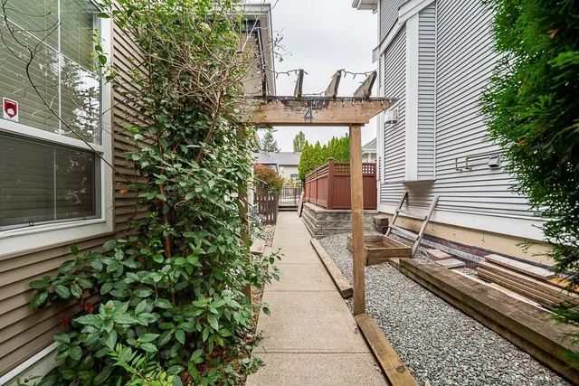 4 - 18055 70TH AVENUE, Surrey 5