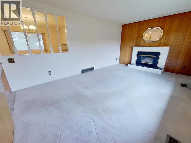 1271 YORSTON AVENUE, Quesnel 5