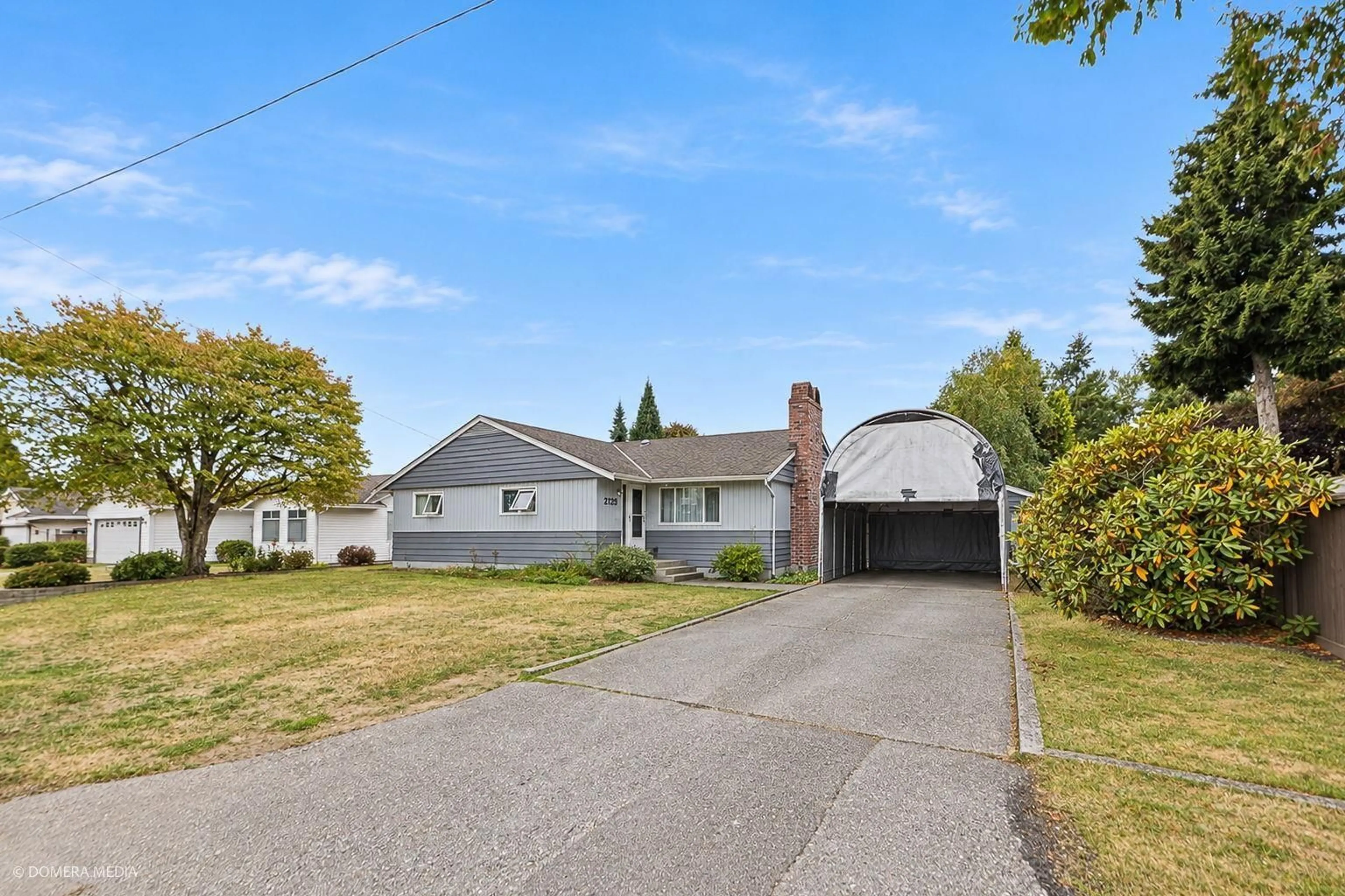 A pic from outside/outdoor area/front of a property/back of a property/a pic from drone, street for 2129 BOWLER DRIVE, Surrey British Columbia V4A4V8