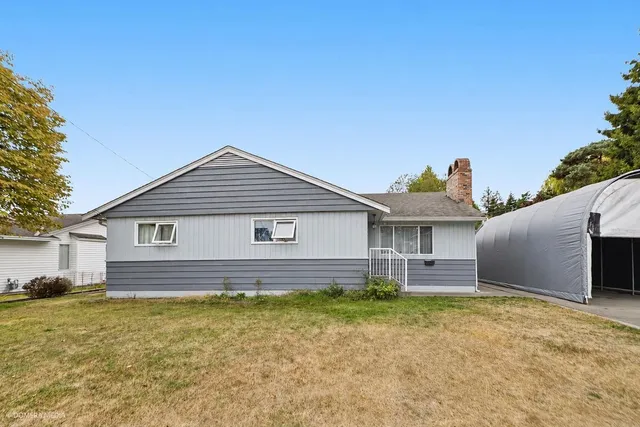 2129 BOWLER DRIVE, Surrey 3
