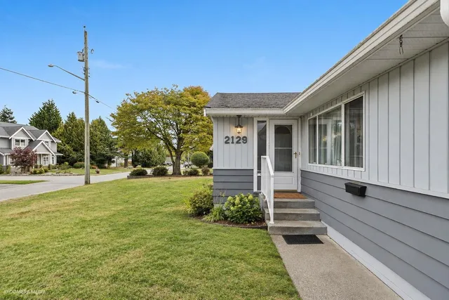 2129 BOWLER DRIVE, Surrey 5