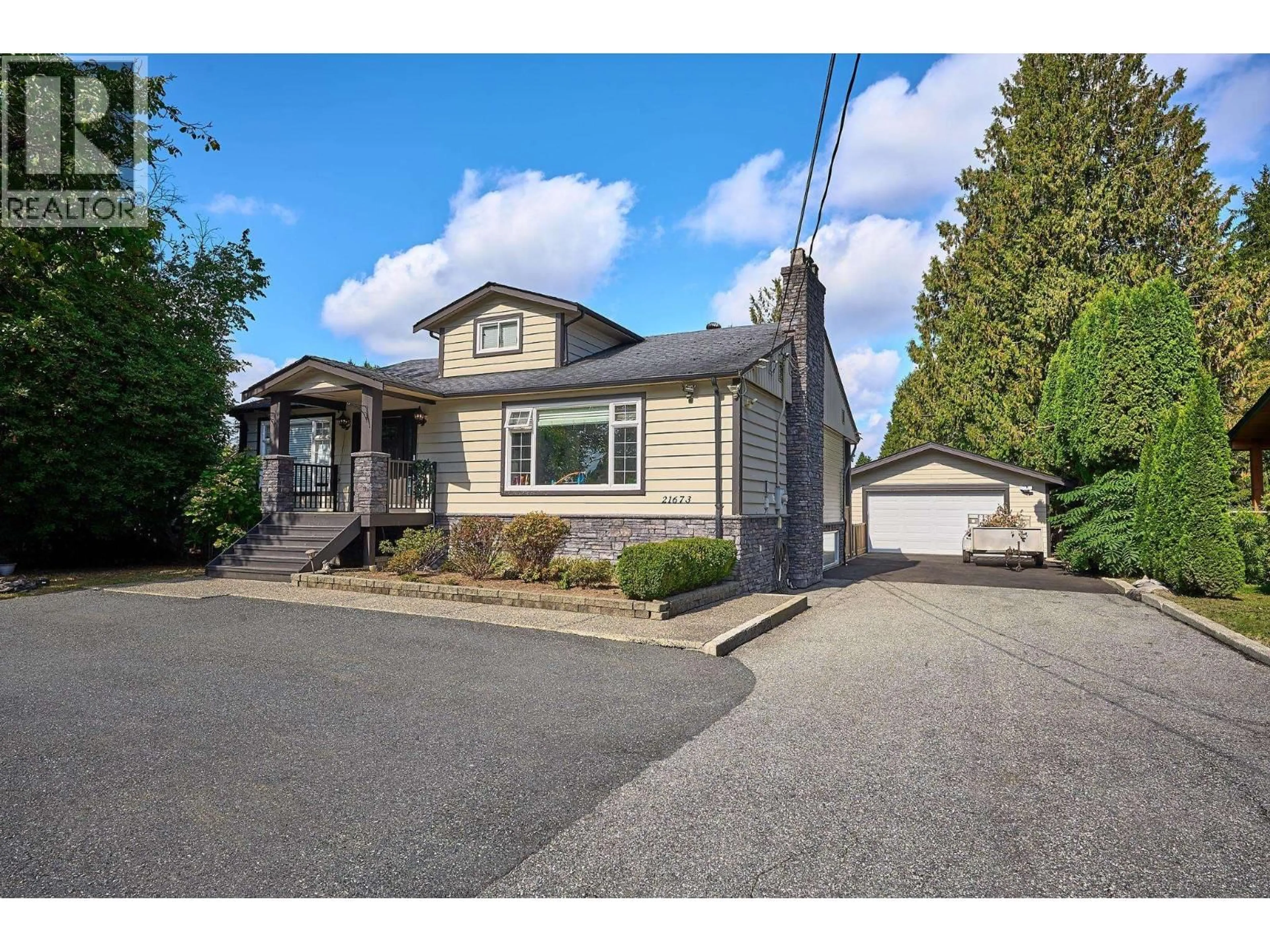 A pic from outside/outdoor area/front of a property/back of a property/a pic from drone, street for 21673 RIVER ROAD, Maple Ridge British Columbia V2X2B8