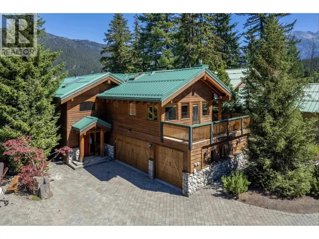 9297 LAKESHORE DRIVE, Whistler 3