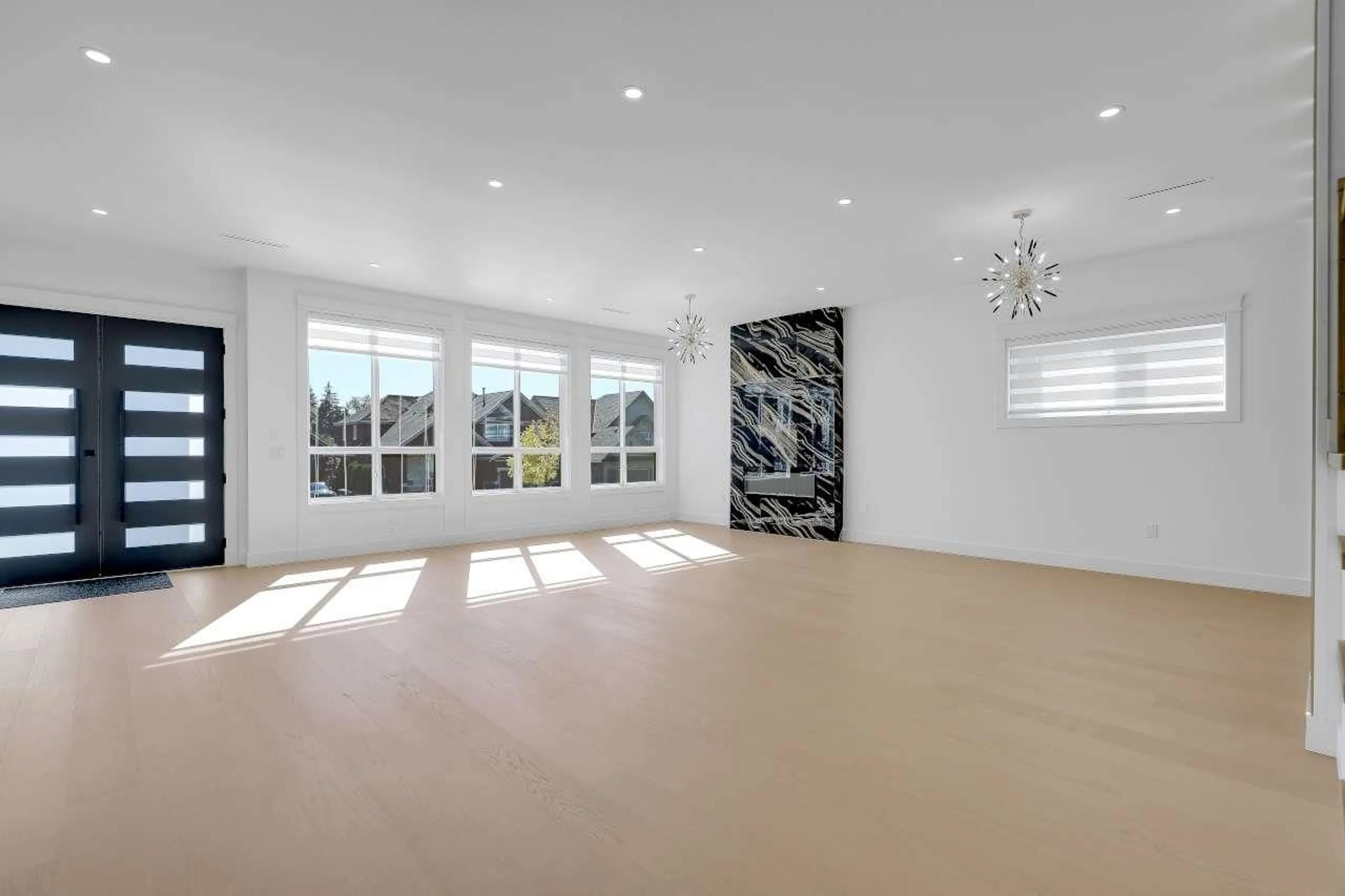 Unknown for 15683 107 AVENUE, Surrey British Columbia V4N1K2