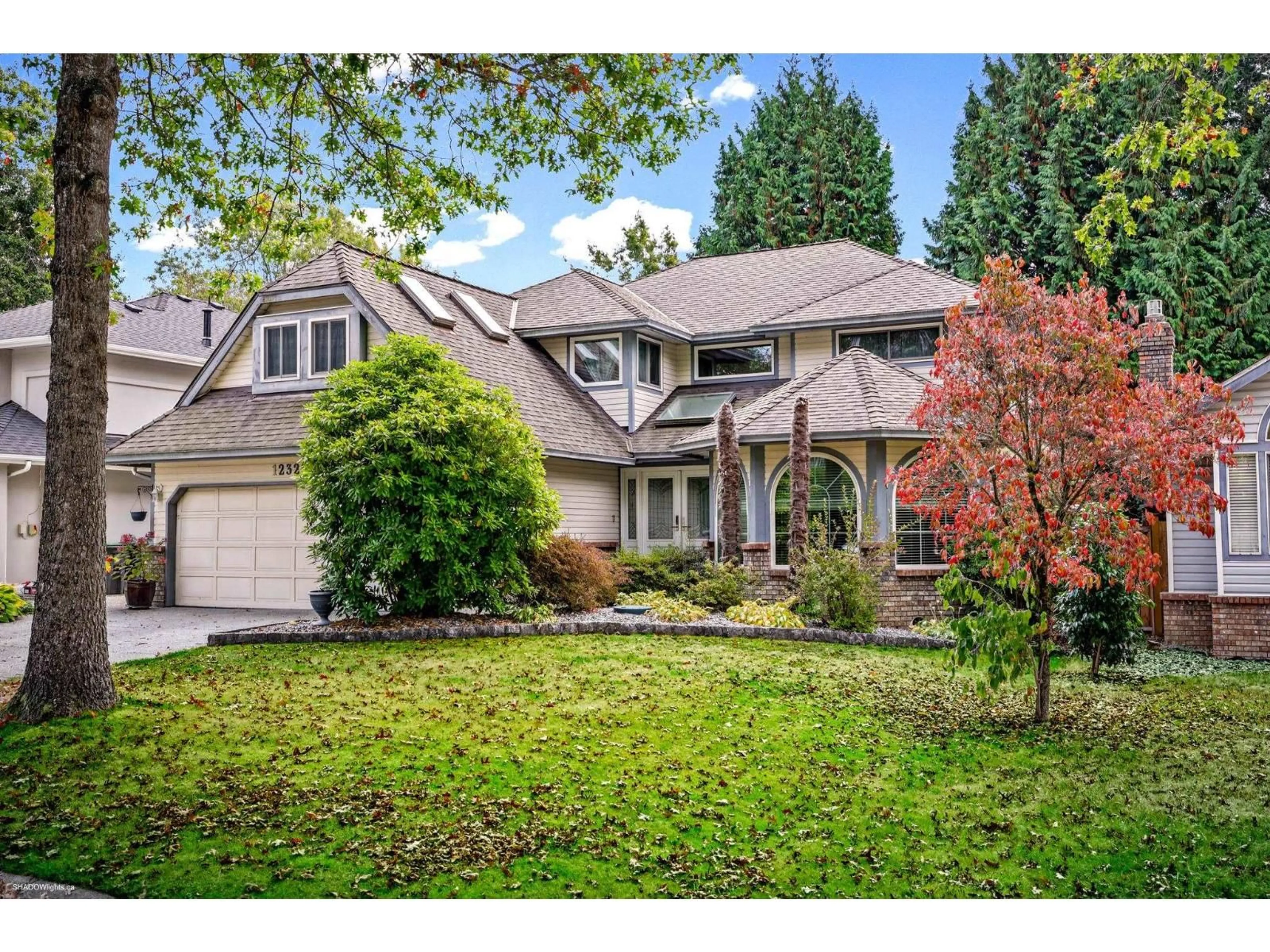 Home with vinyl exterior material, street for 12329 NORTHPARK CRESCENT, Surrey British Columbia V3X2A9