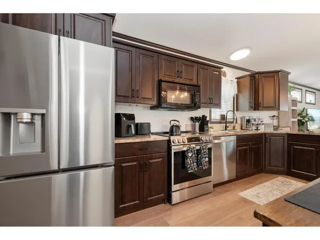 82 - 6338 VEDDER ROAD, Chilliwack 4