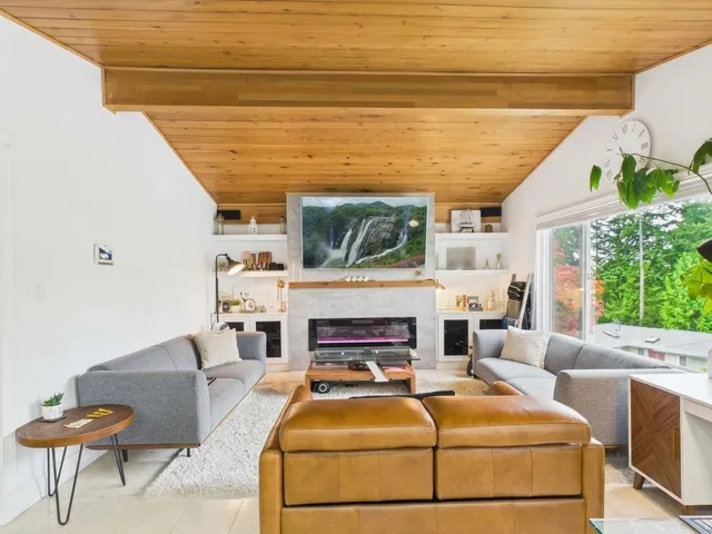 10662 SANTA MONICA PLACE, Delta 5