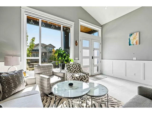 17359 64A AVENUE, Surrey 5