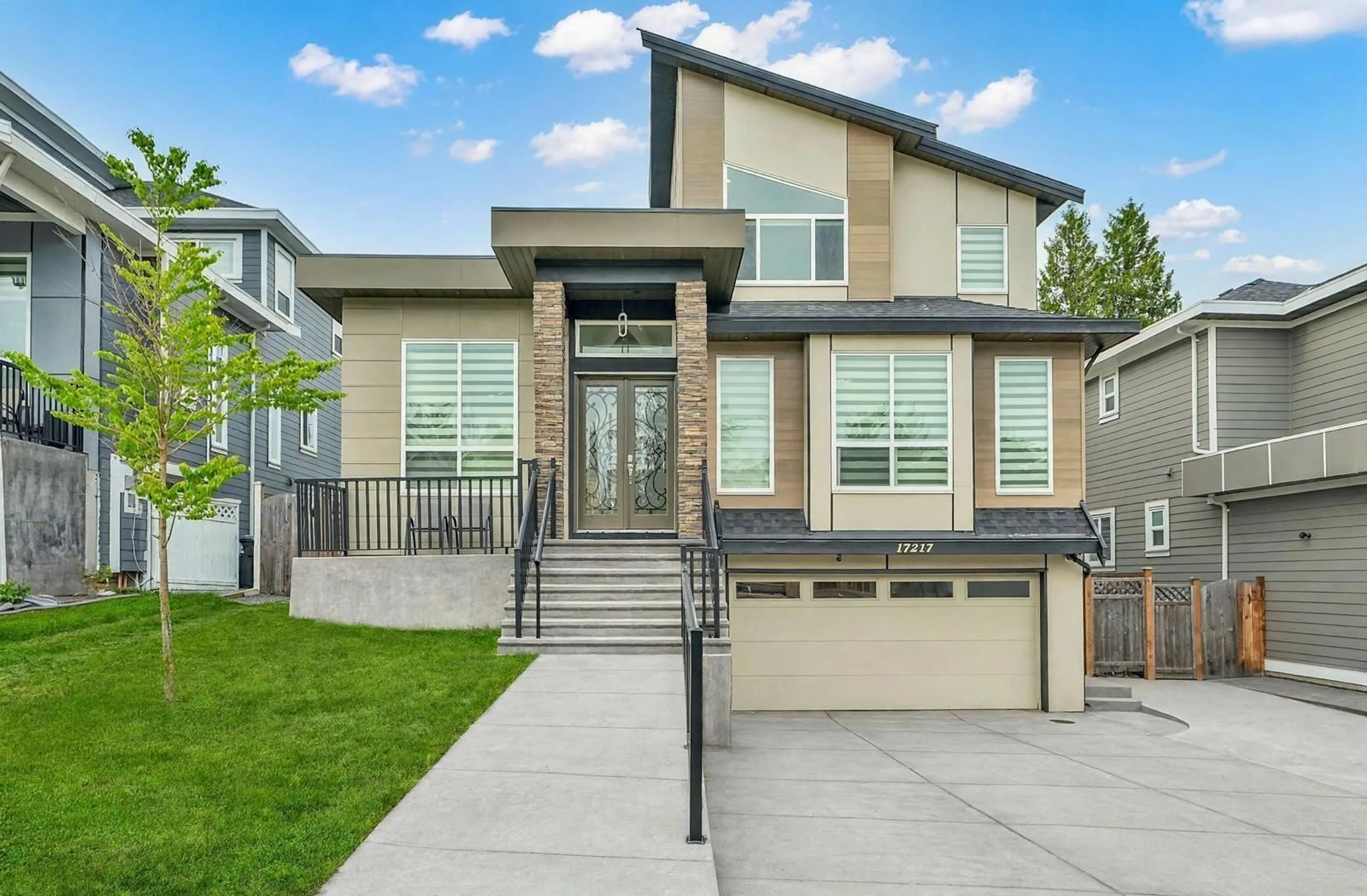 Home with vinyl exterior material, street for 17217 59 AVENUE, Surrey British Columbia V3S8T7