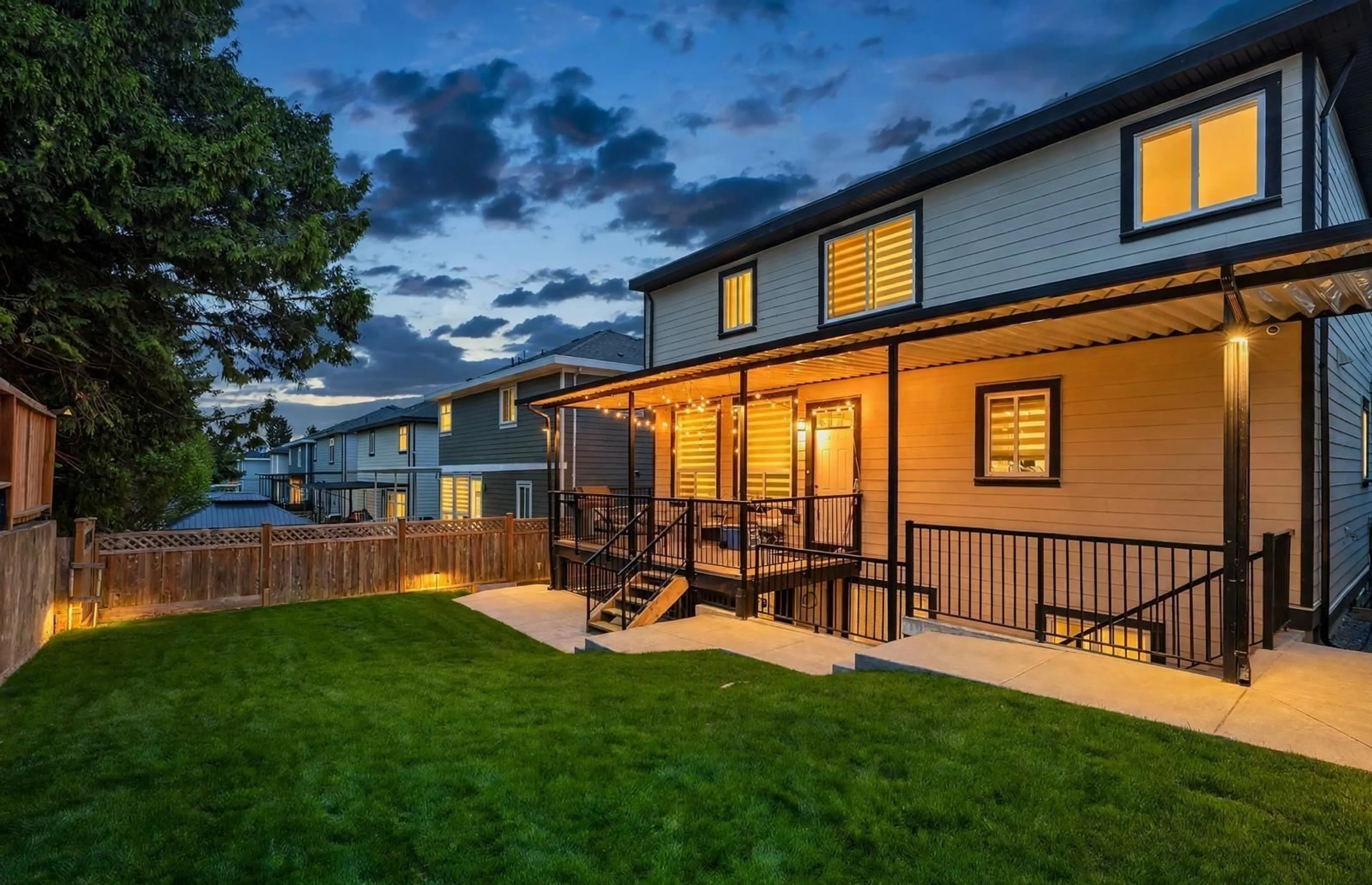 Patio, unknown for 17217 59 AVENUE, Surrey British Columbia V3S8T7