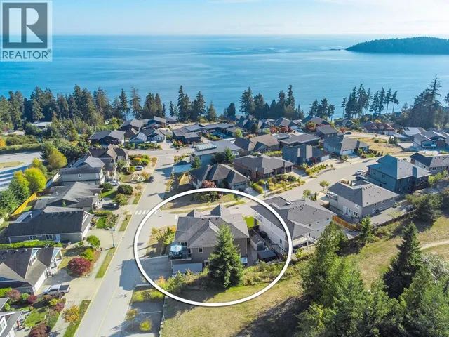 5950 COMPASS LANE, Sechelt 2