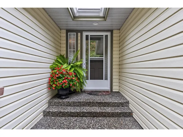 8662 161 STREET, Surrey 2