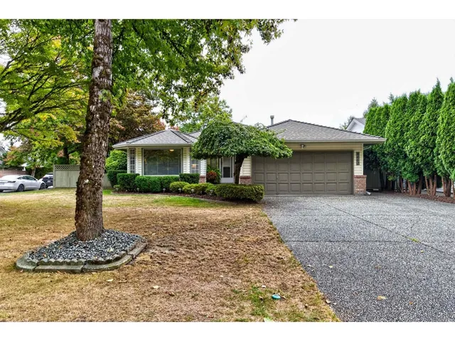 8662 161 STREET, Surrey 3